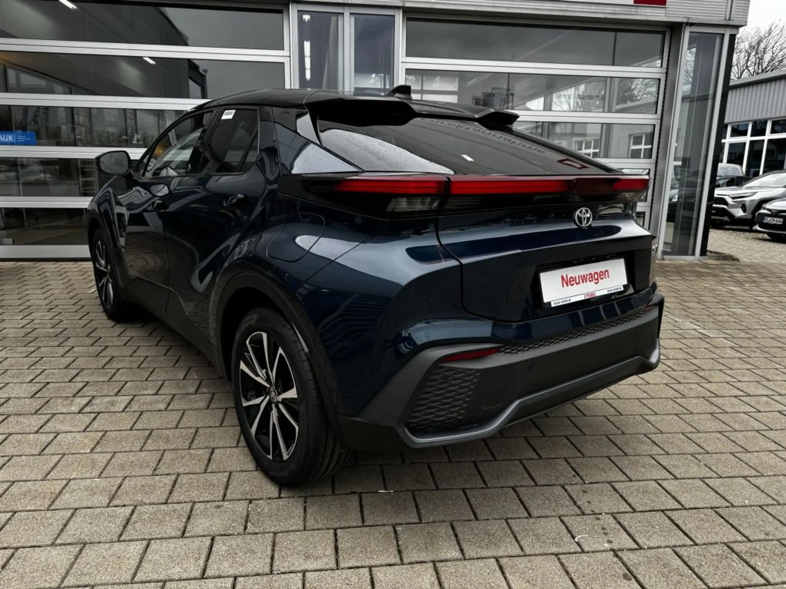 Toyota - C-HR