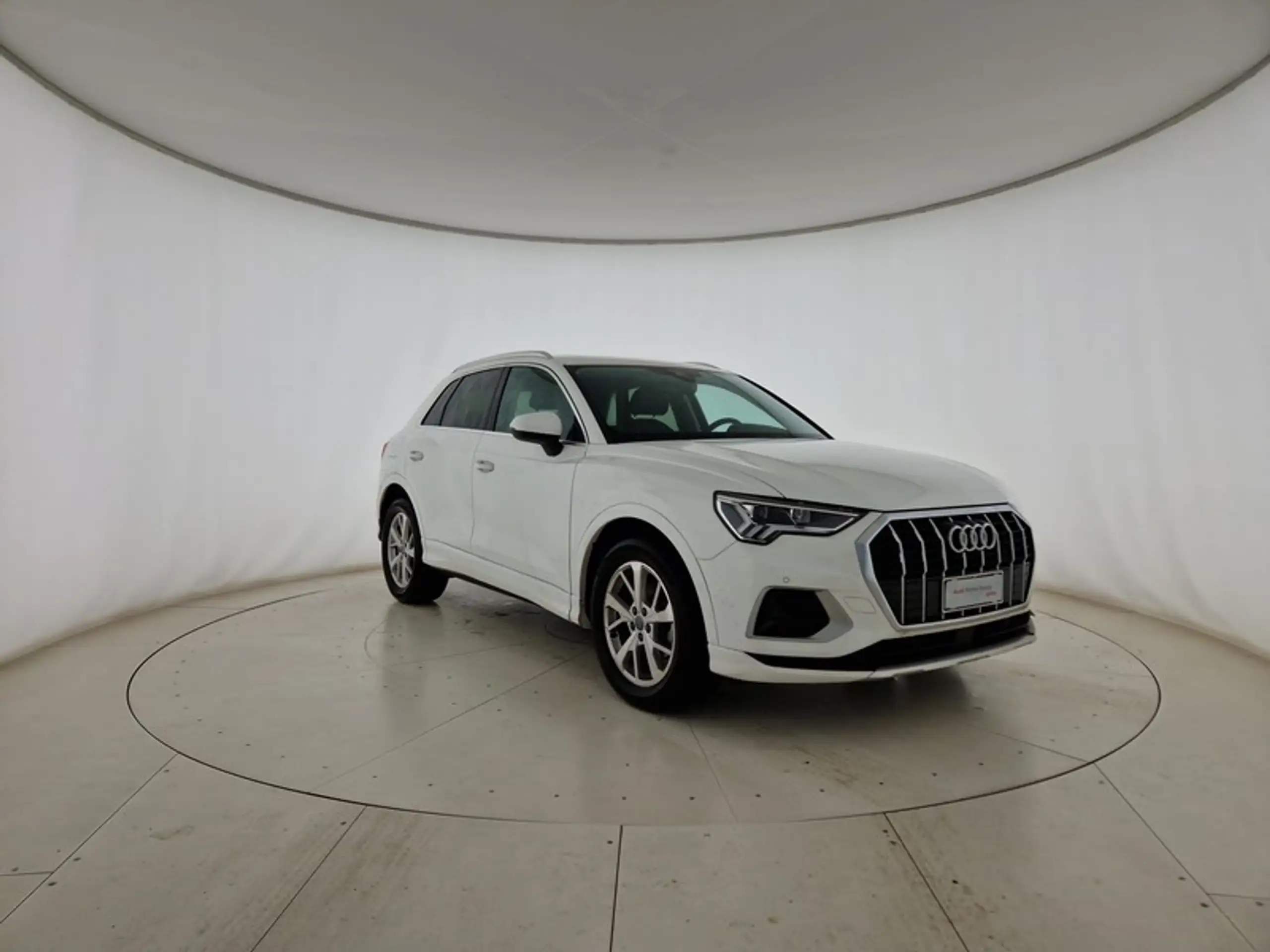 Audi - Q3