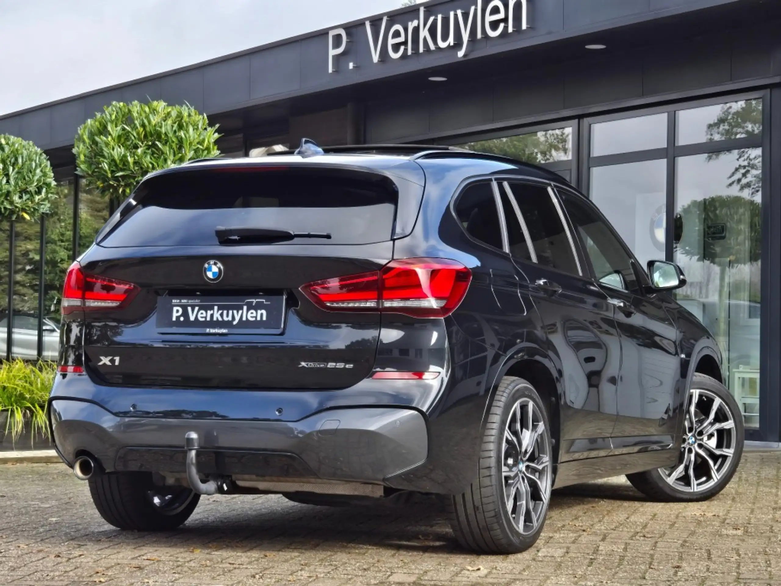 BMW - X1