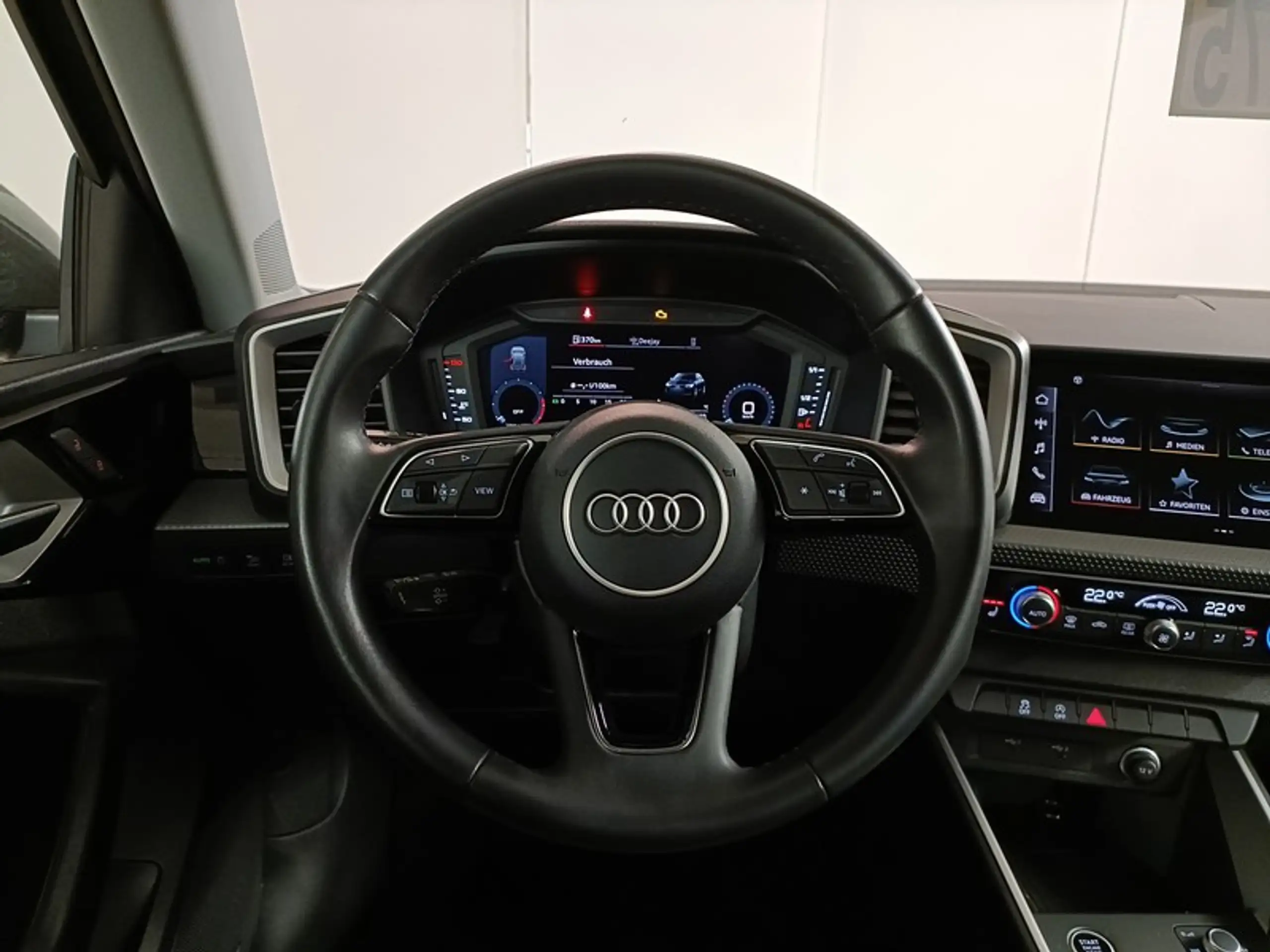 Audi - A1