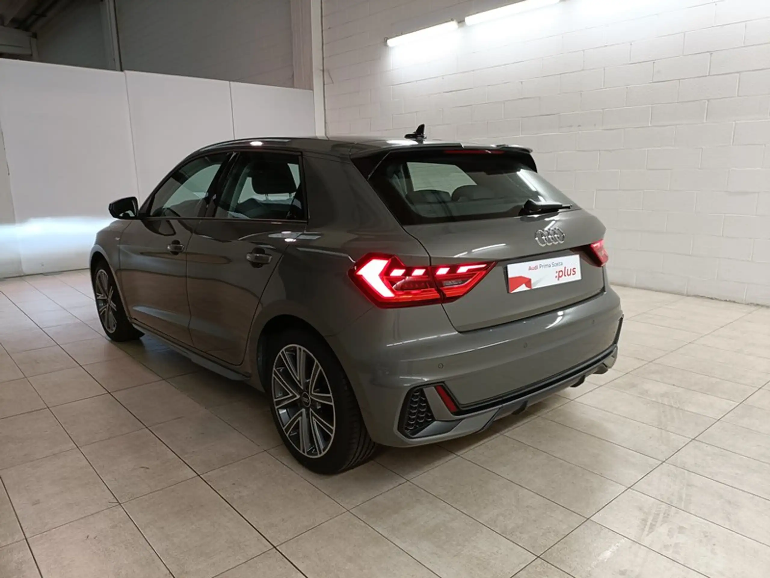 Audi - A1