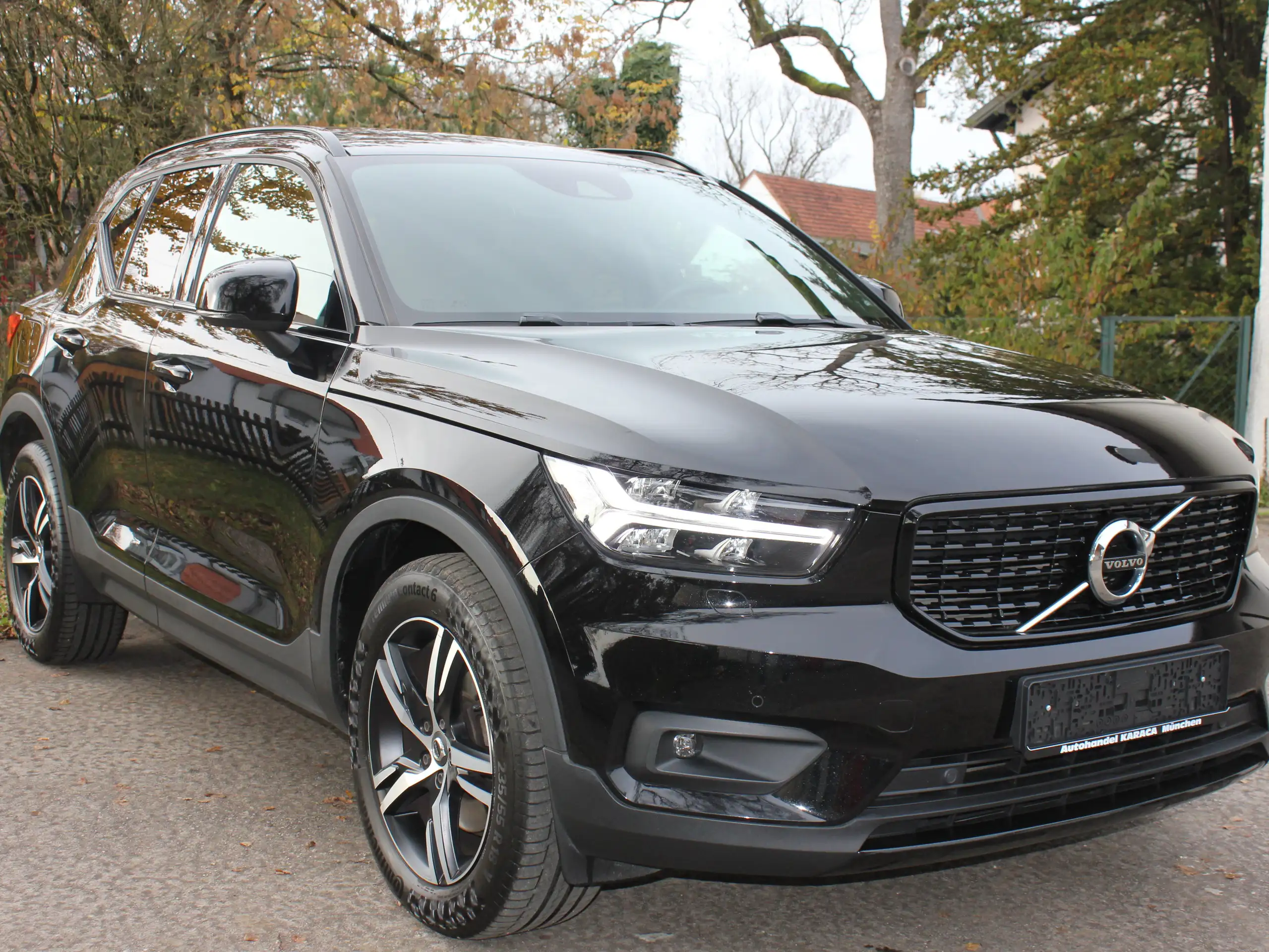 Volvo - XC40