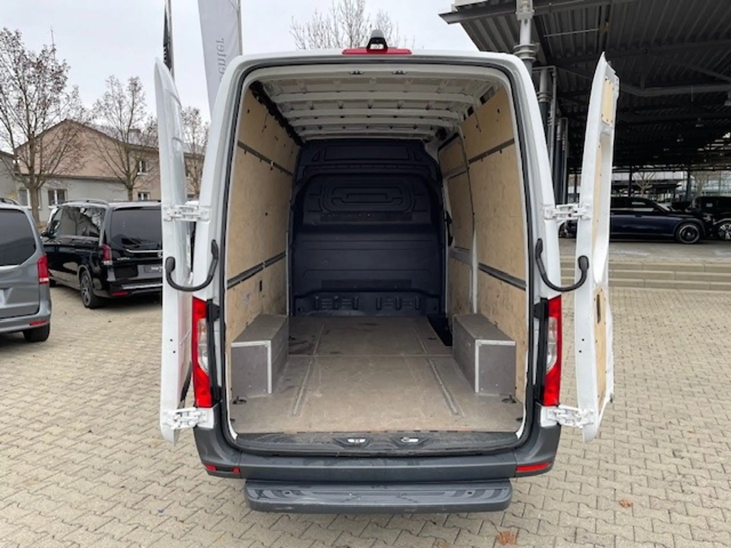 Mercedes-Benz - Sprinter