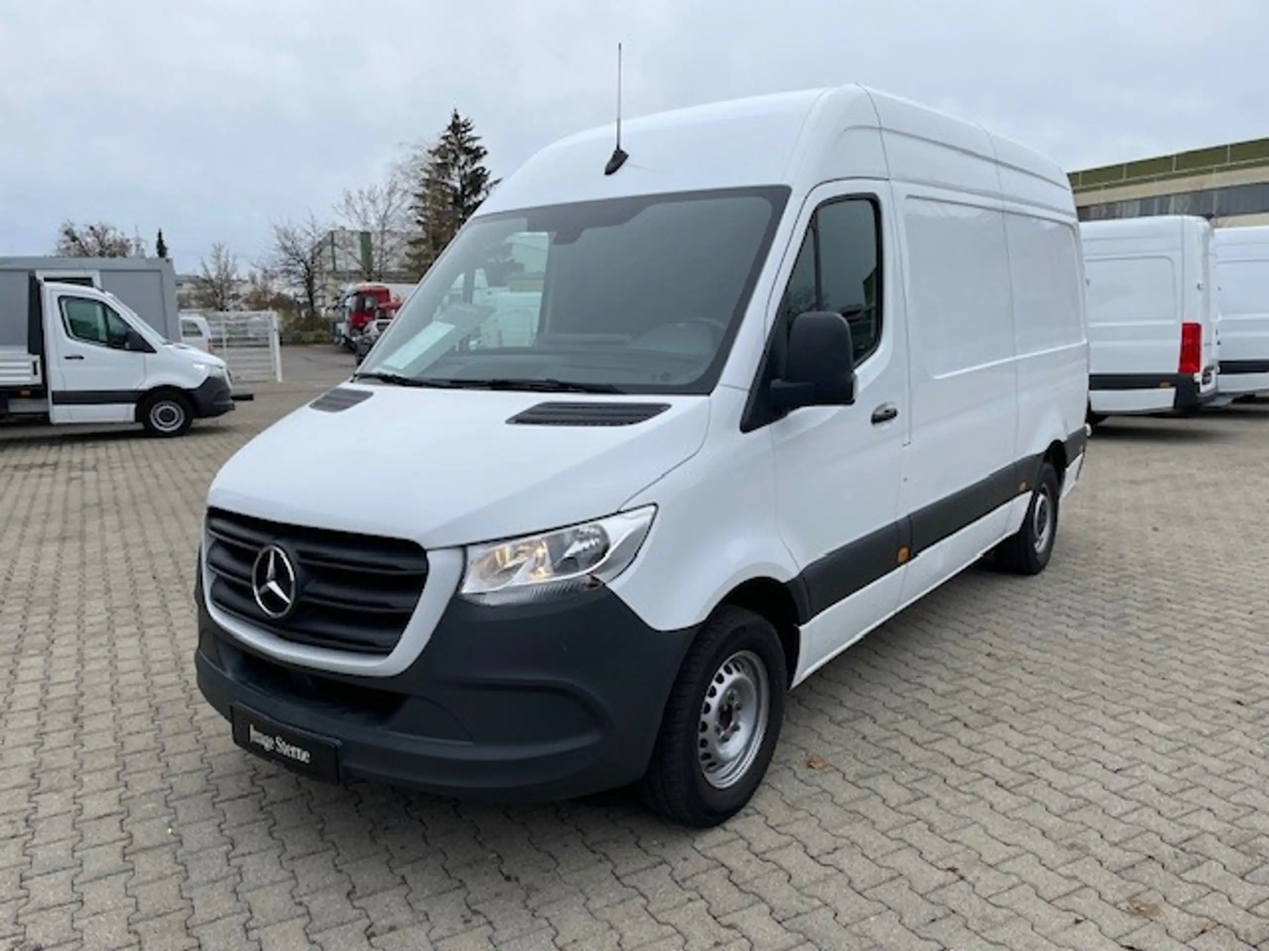 Mercedes-Benz - Sprinter