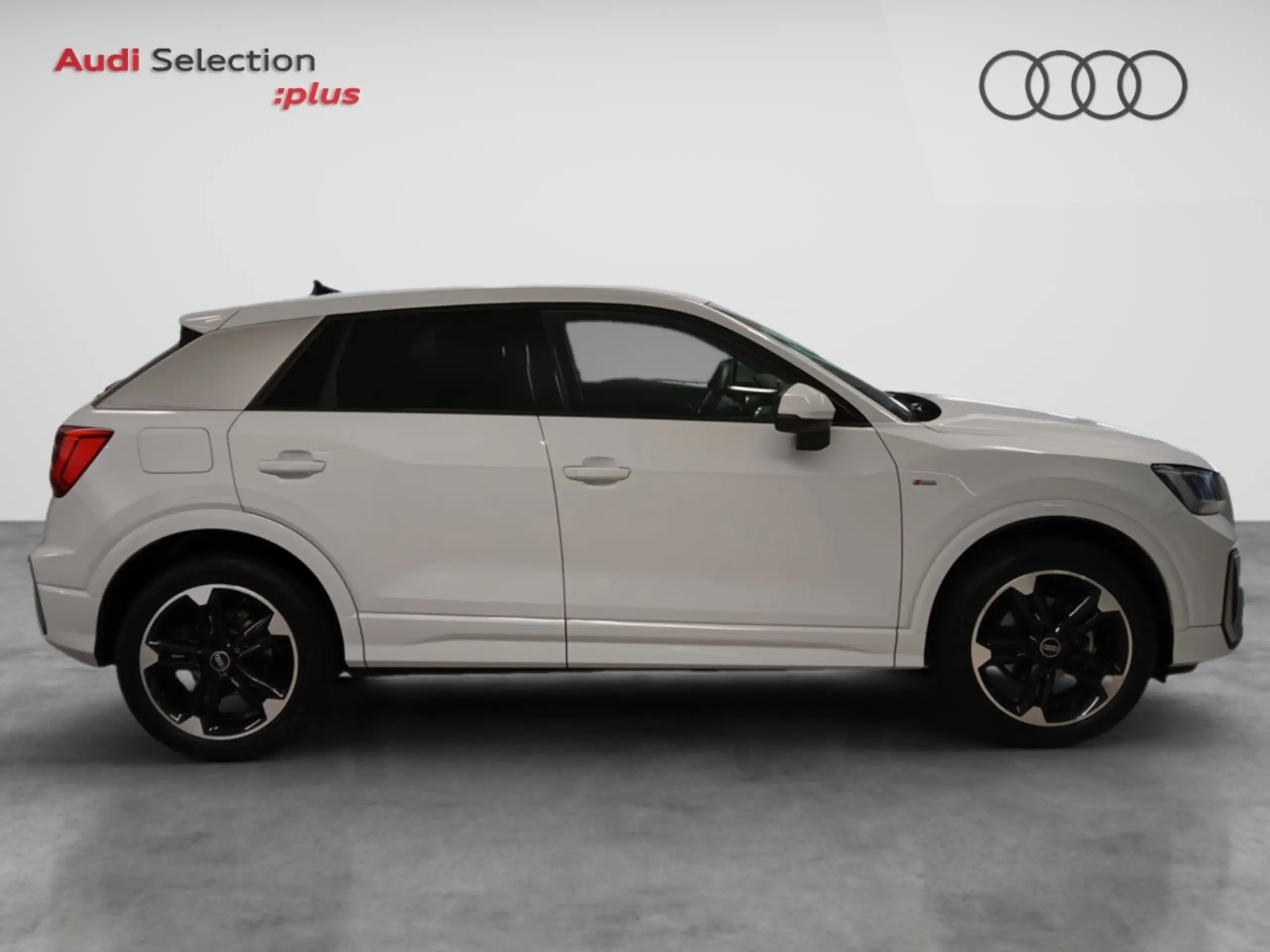 Audi - Q2