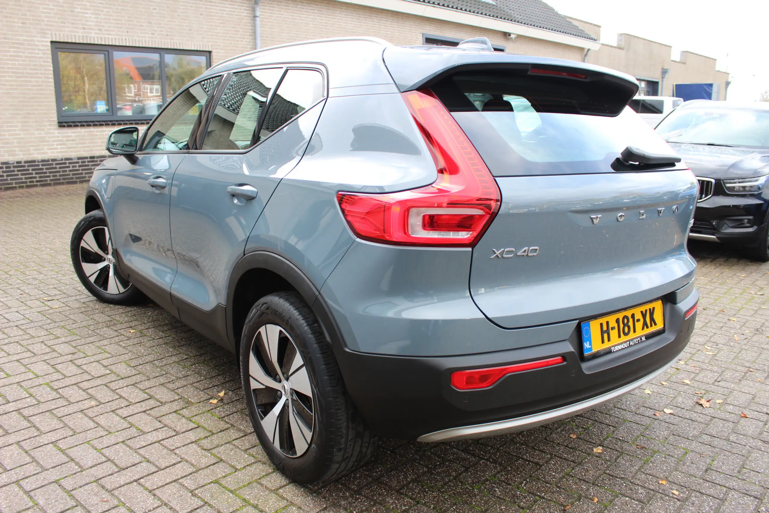 Volvo - XC40