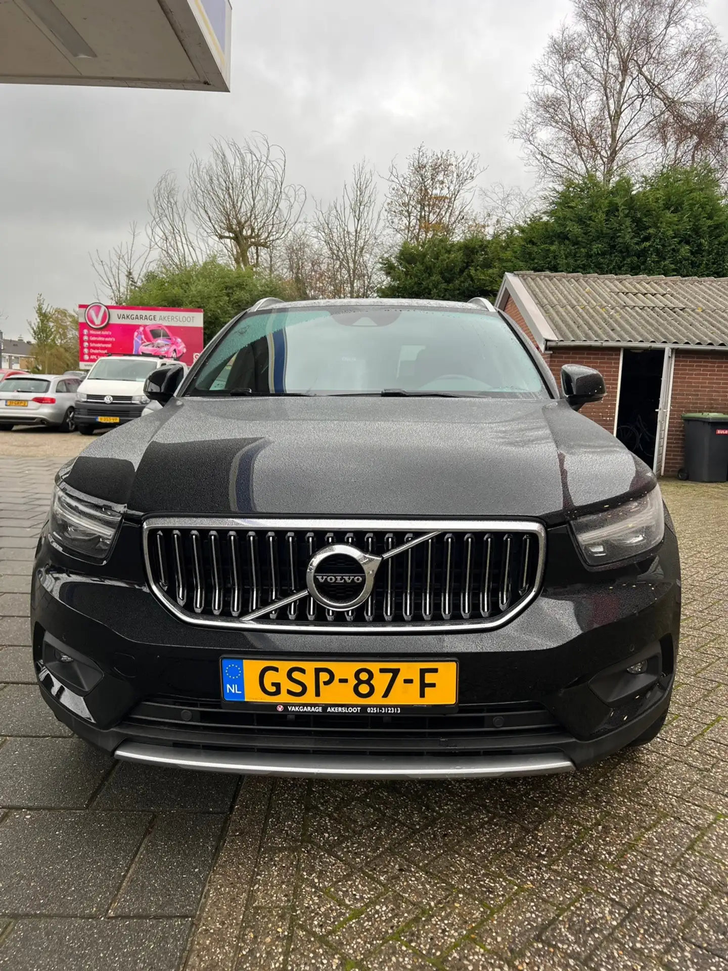 Volvo - XC40