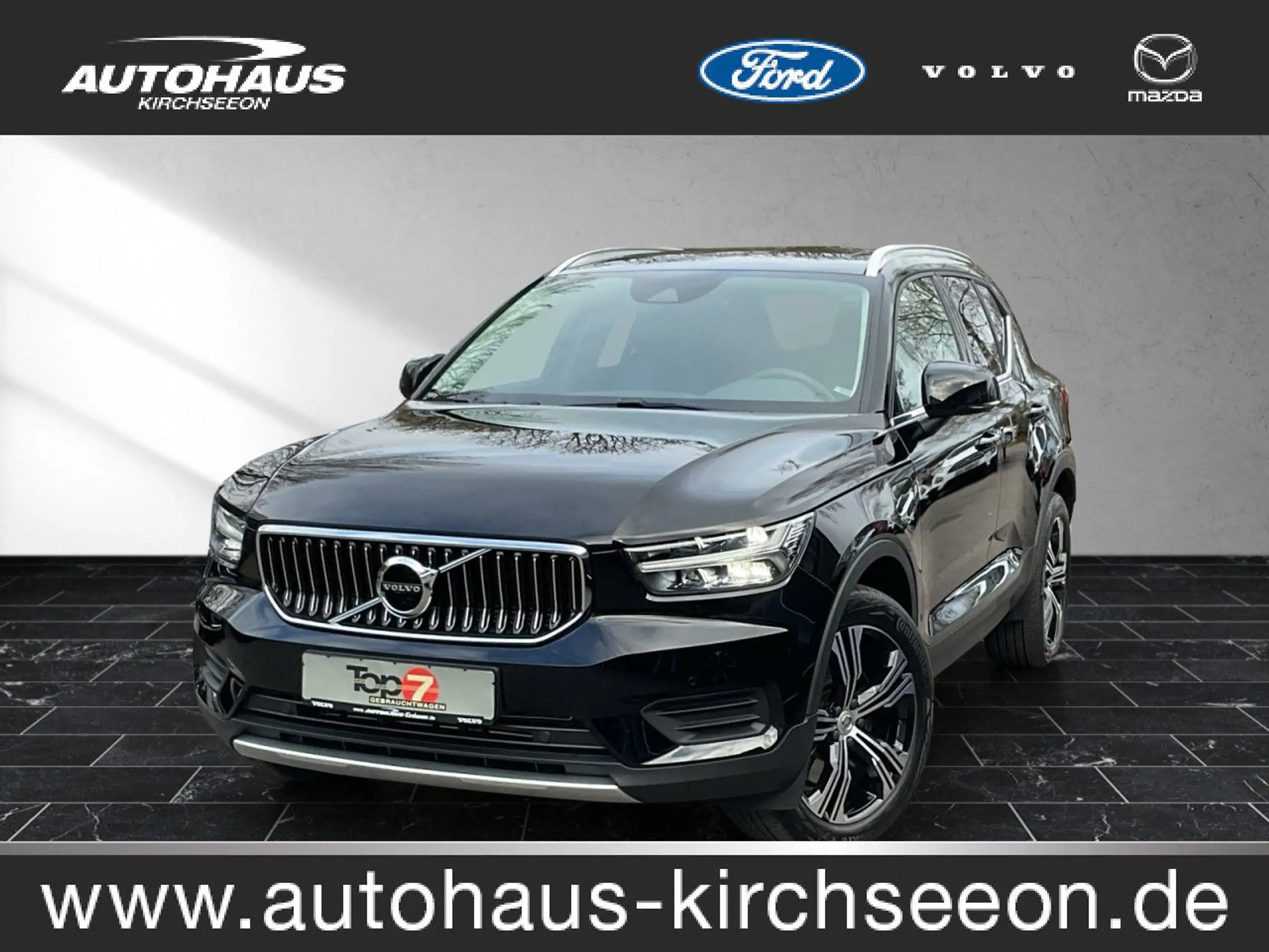 Volvo - XC40