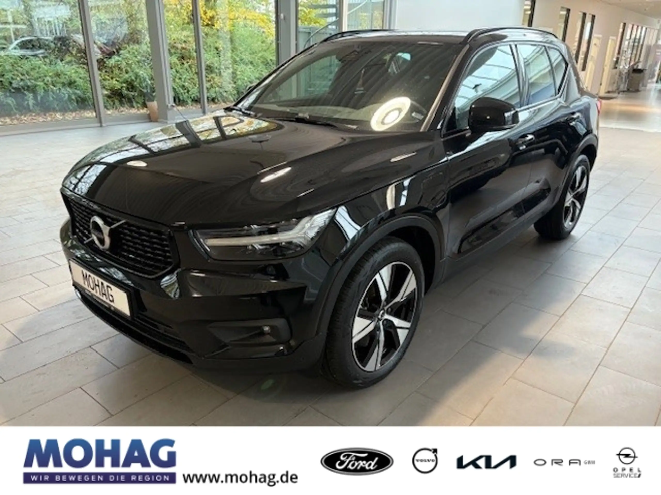 Volvo - XC40