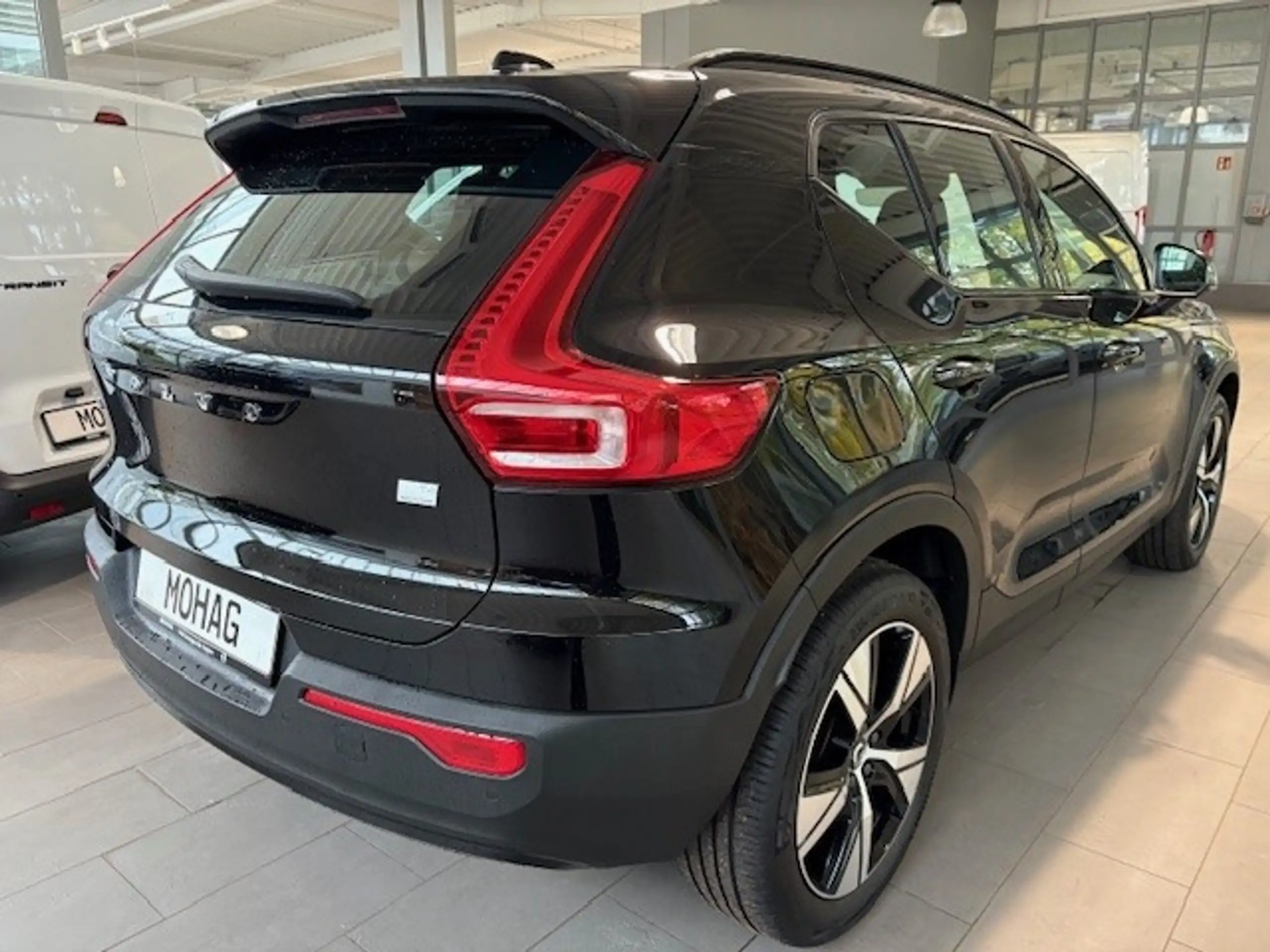 Volvo - XC40