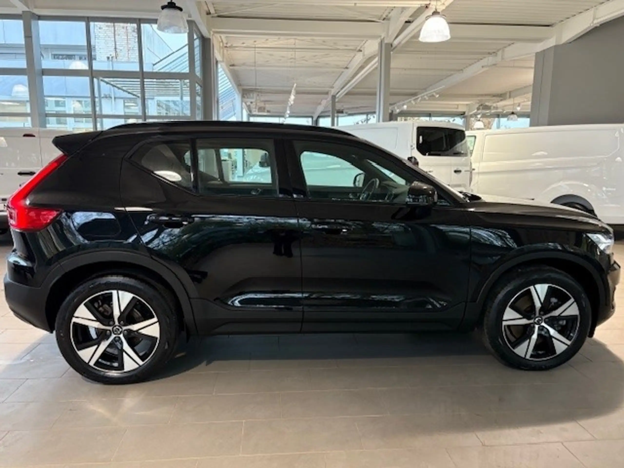 Volvo - XC40