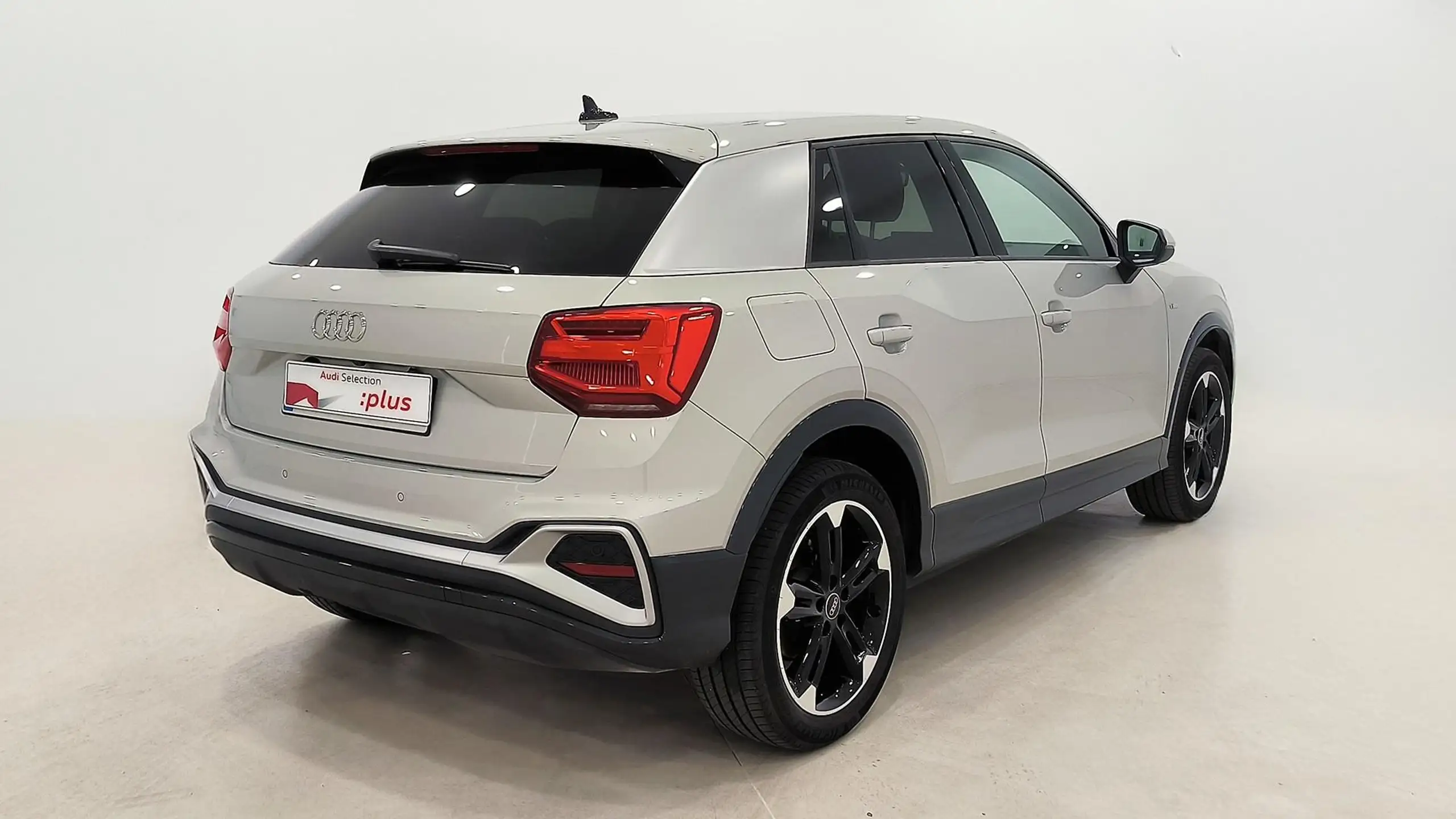 Audi - Q2