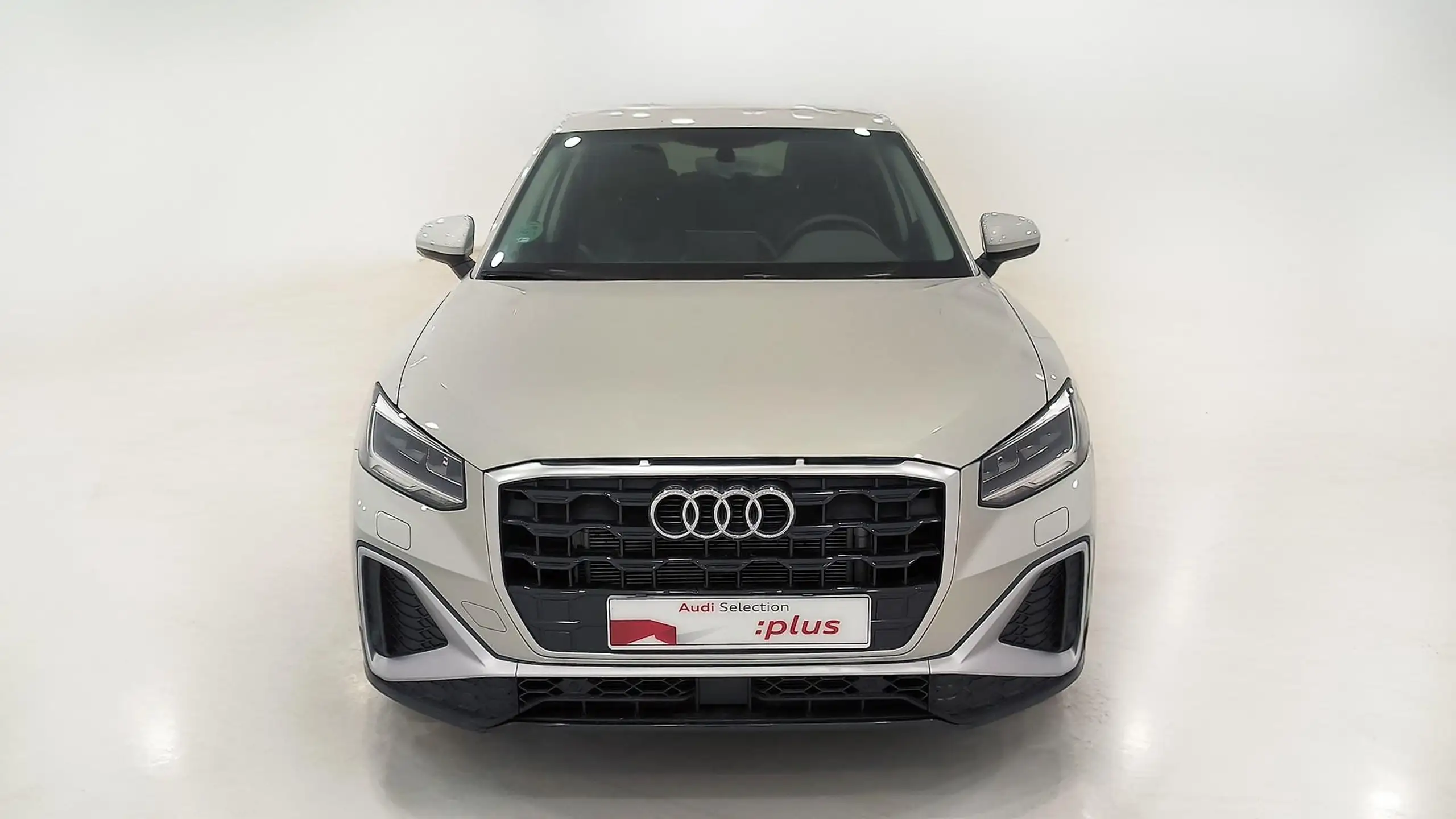 Audi - Q2