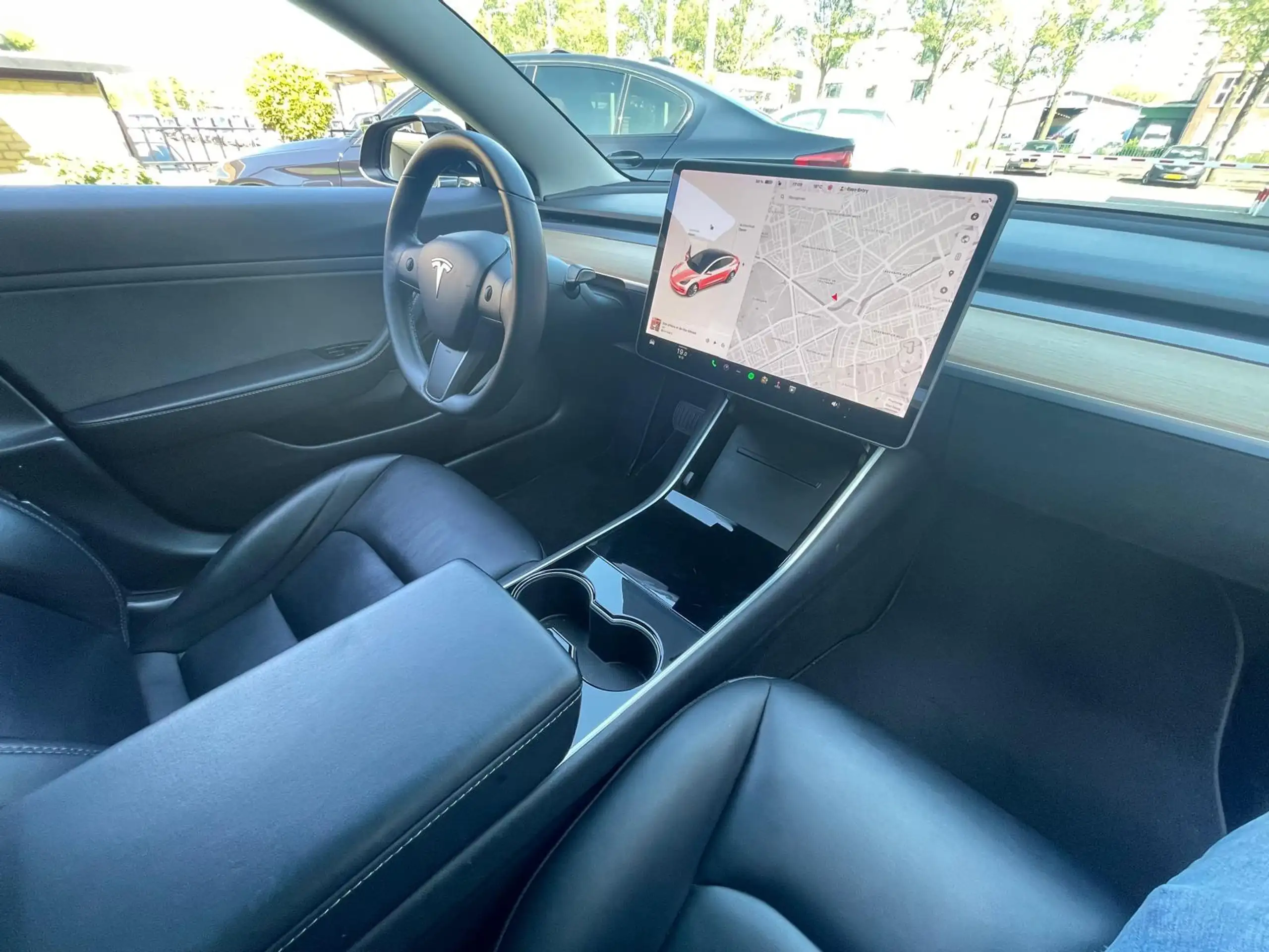 Tesla - Model 3