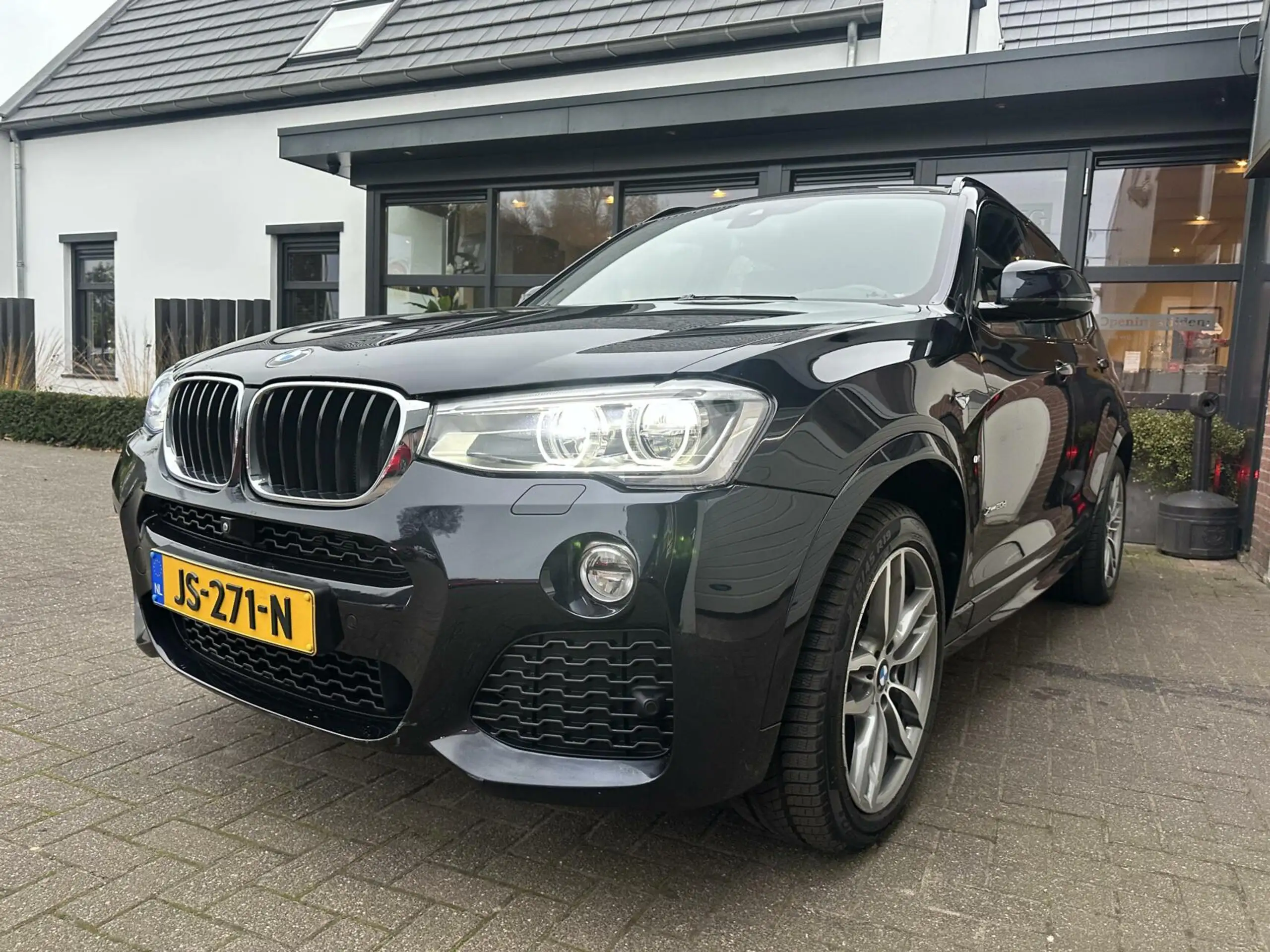 BMW - X3