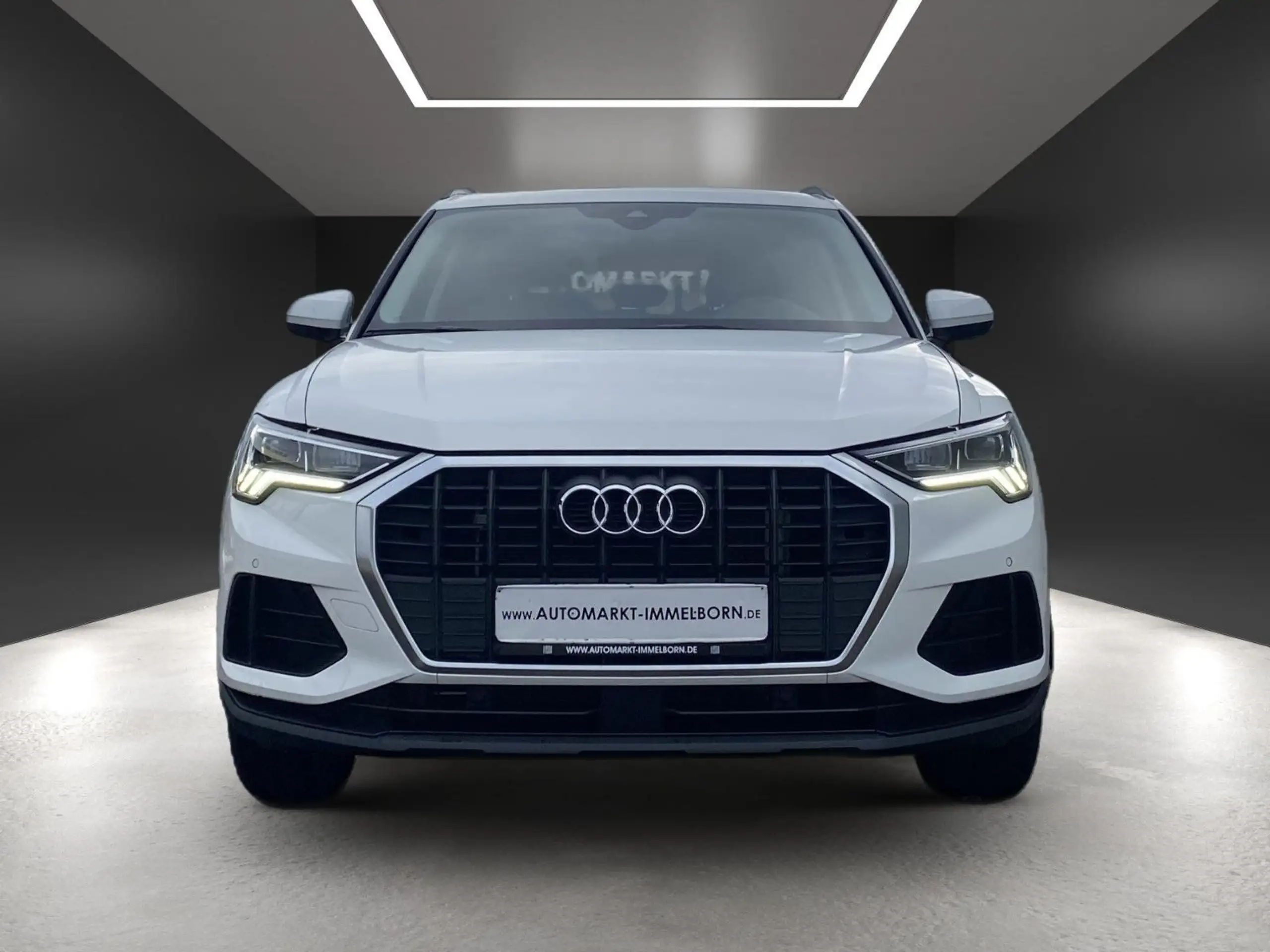 Audi - Q3