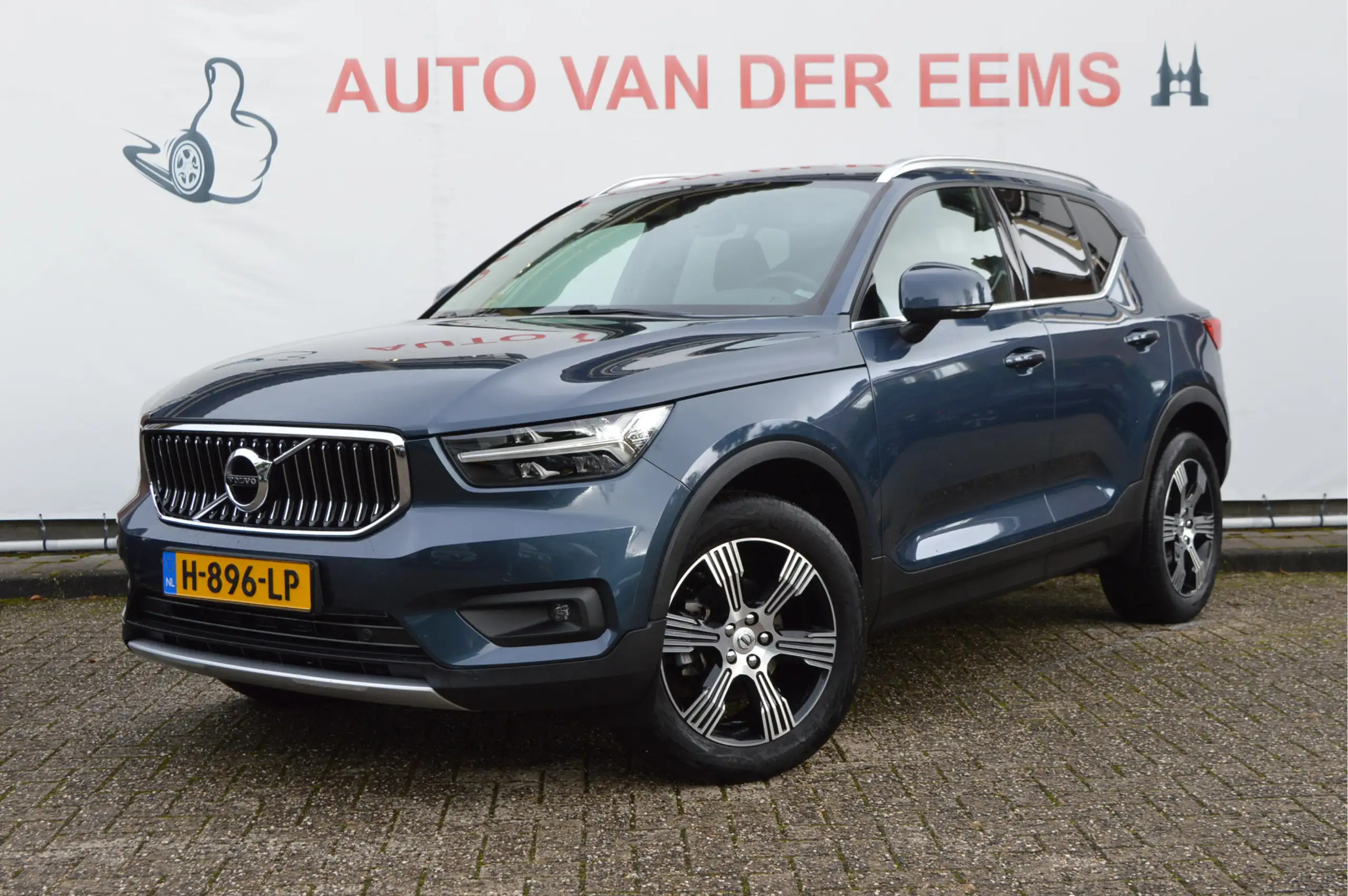 Volvo - XC40