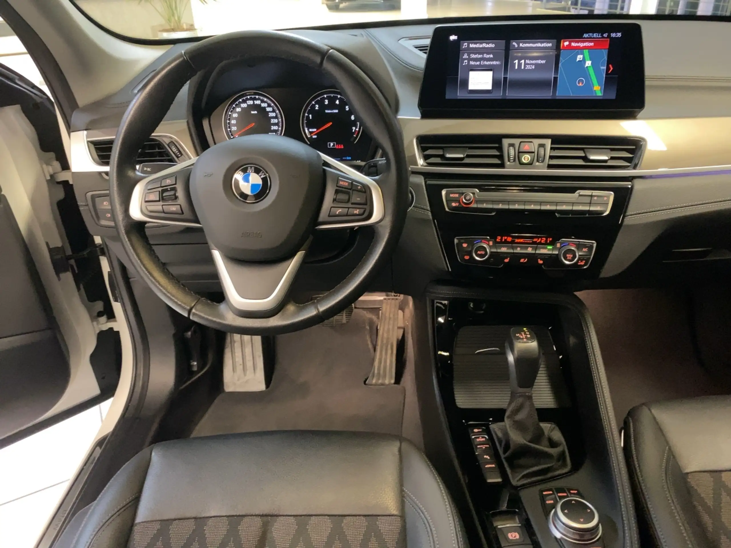 BMW - X1