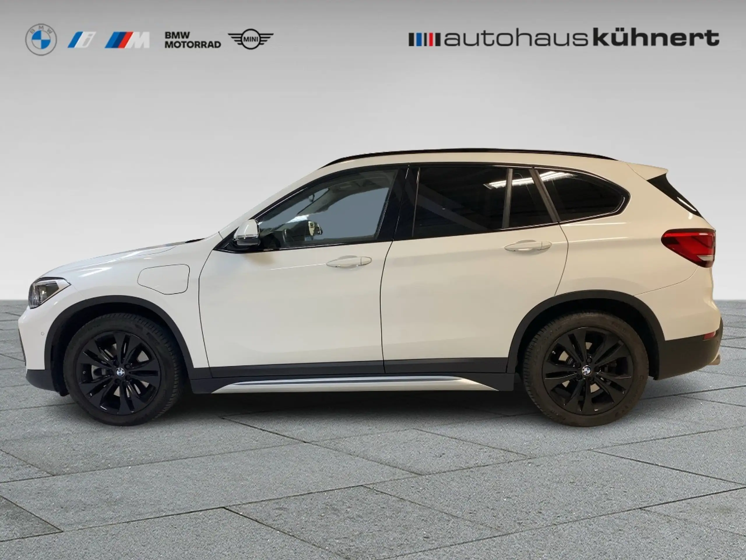 BMW - X1