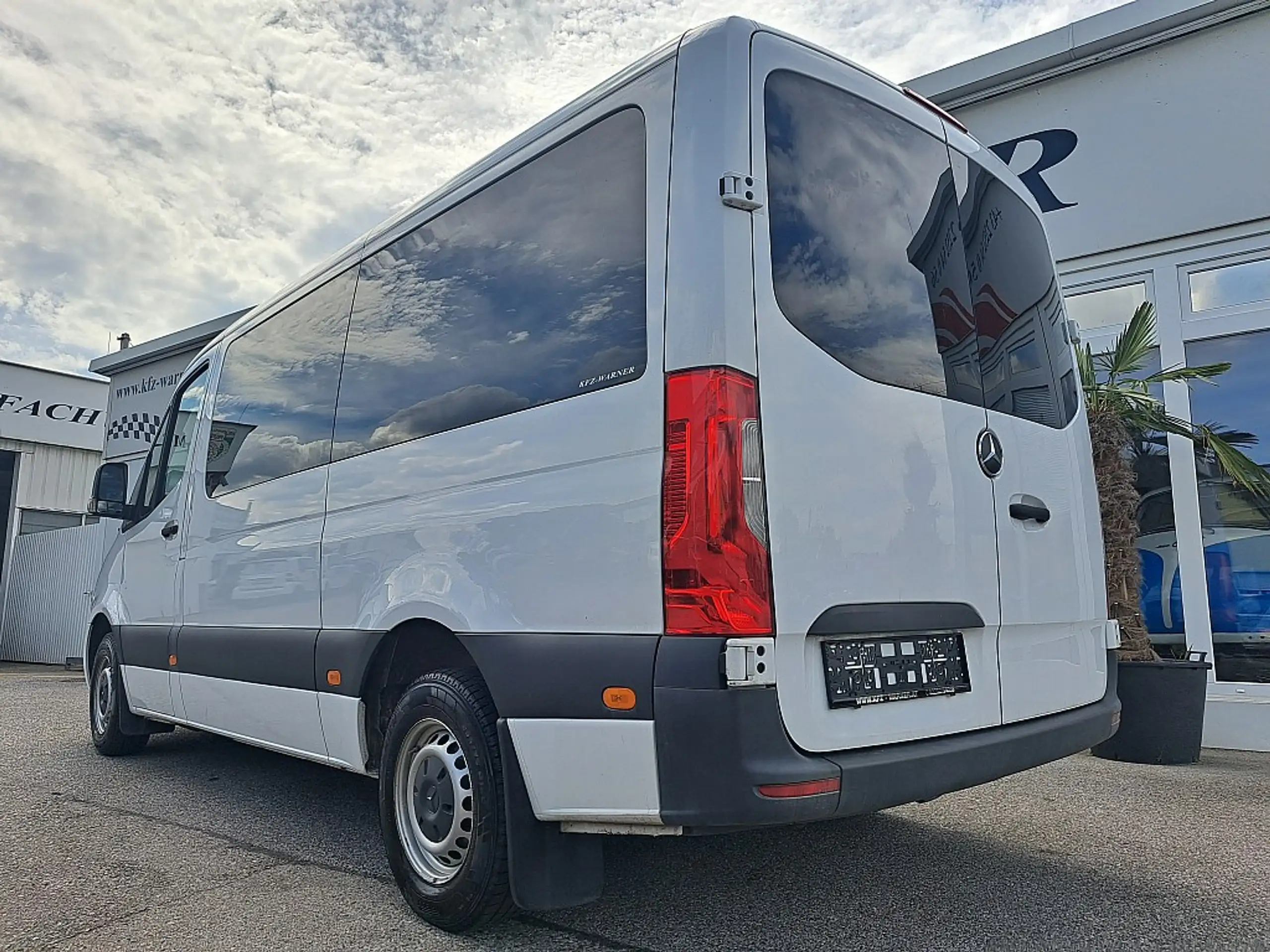 Mercedes-Benz - Sprinter