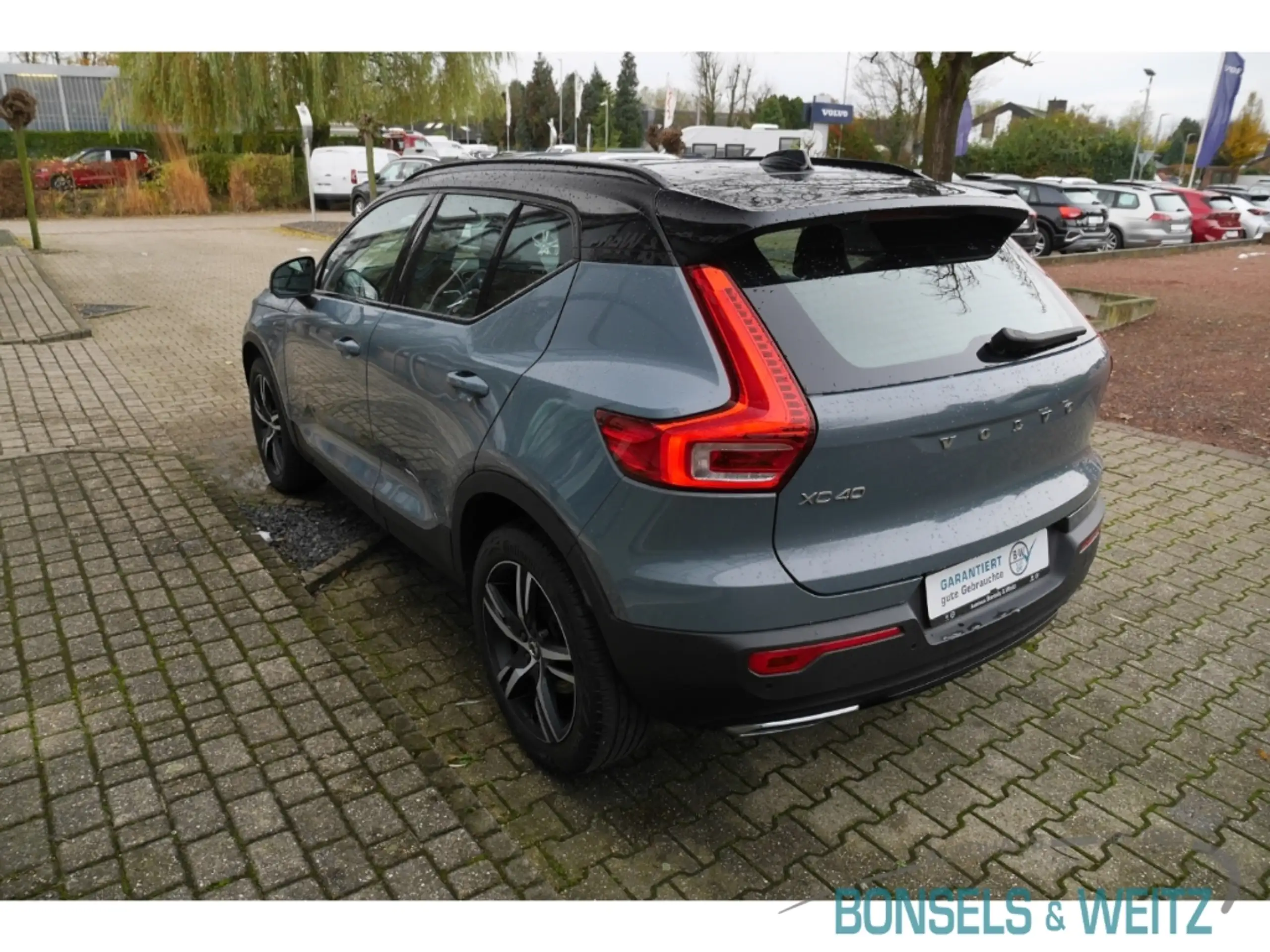 Volvo - XC40