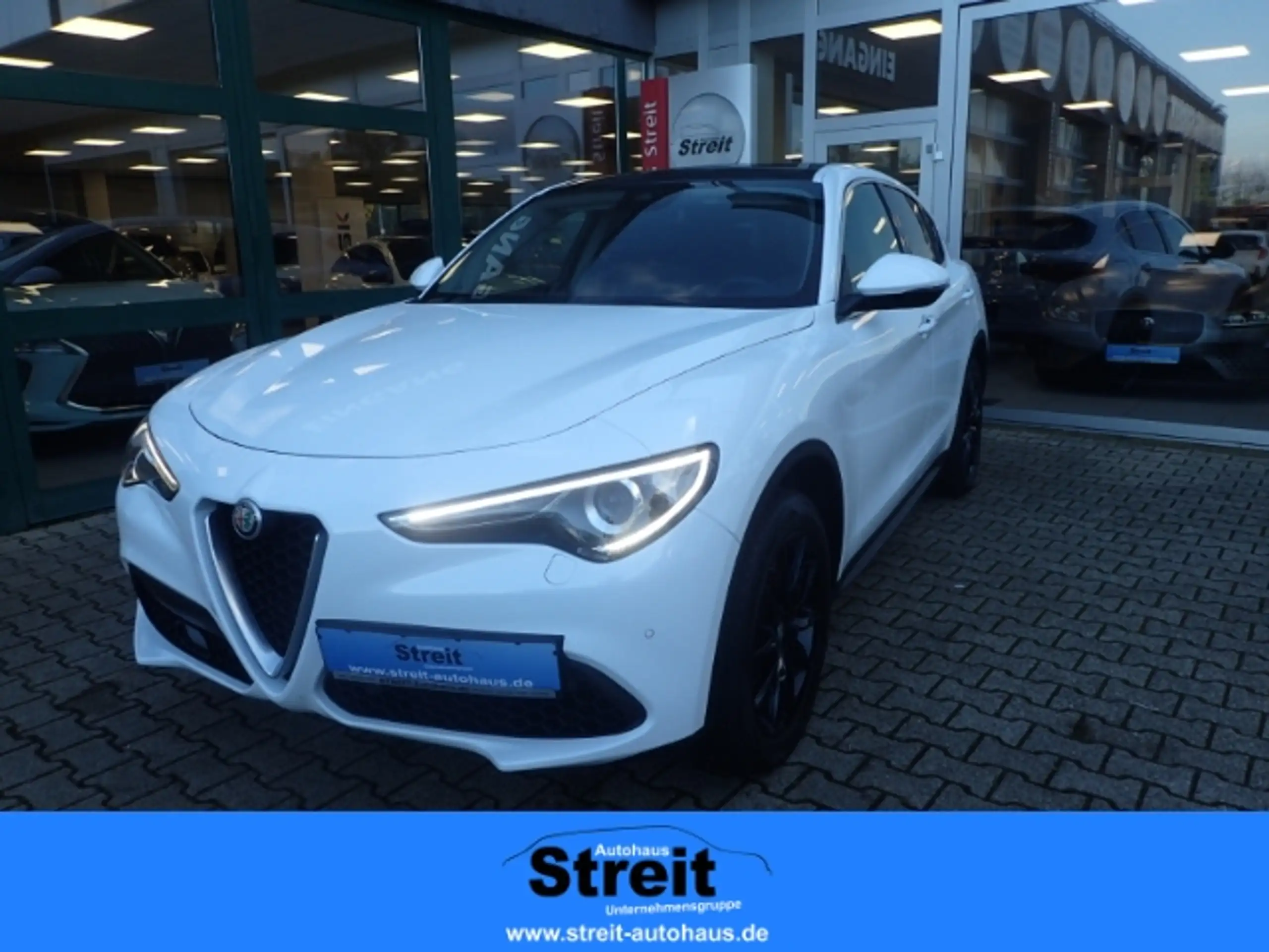 Alfa Romeo Stelvio 2019