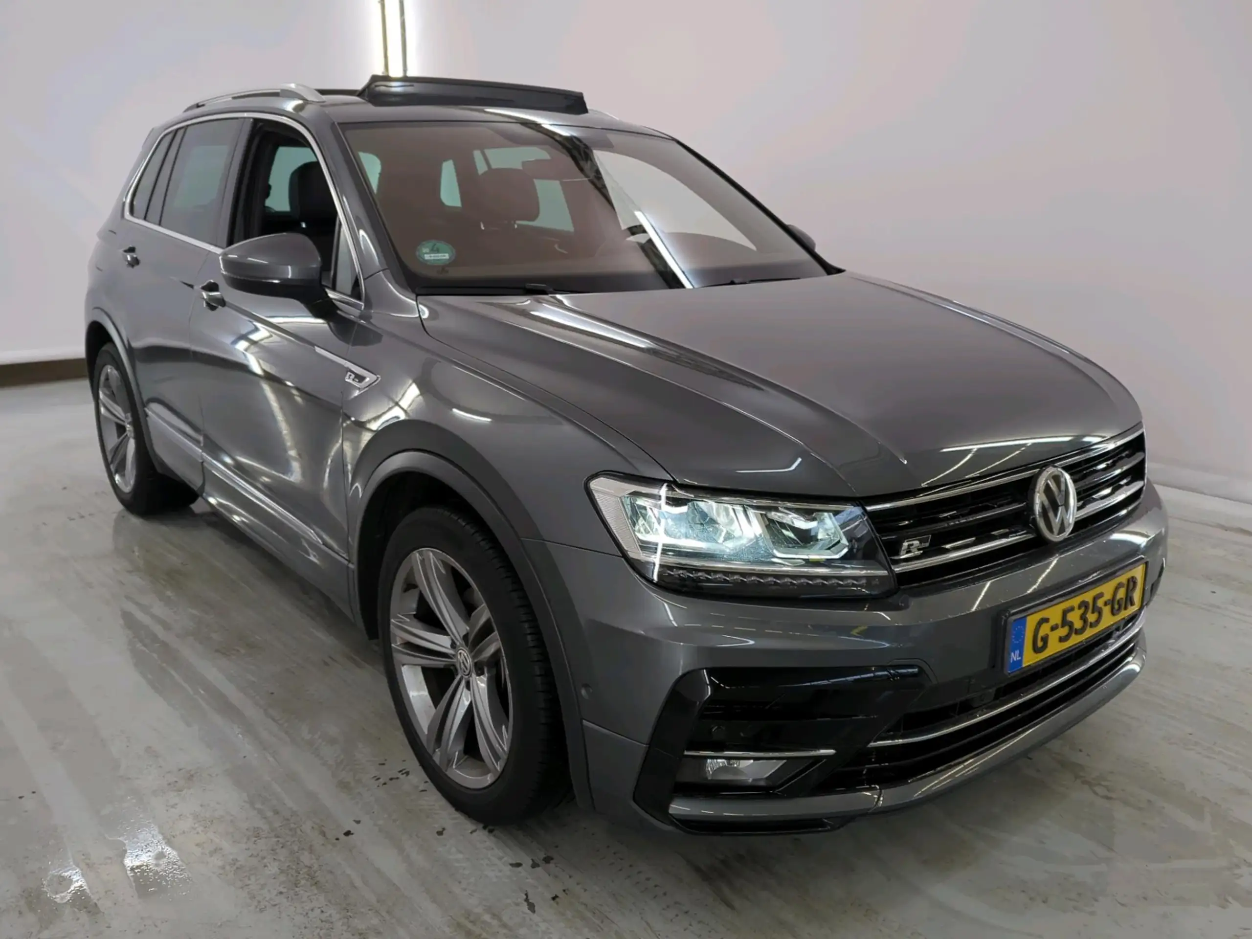 Volkswagen - Tiguan