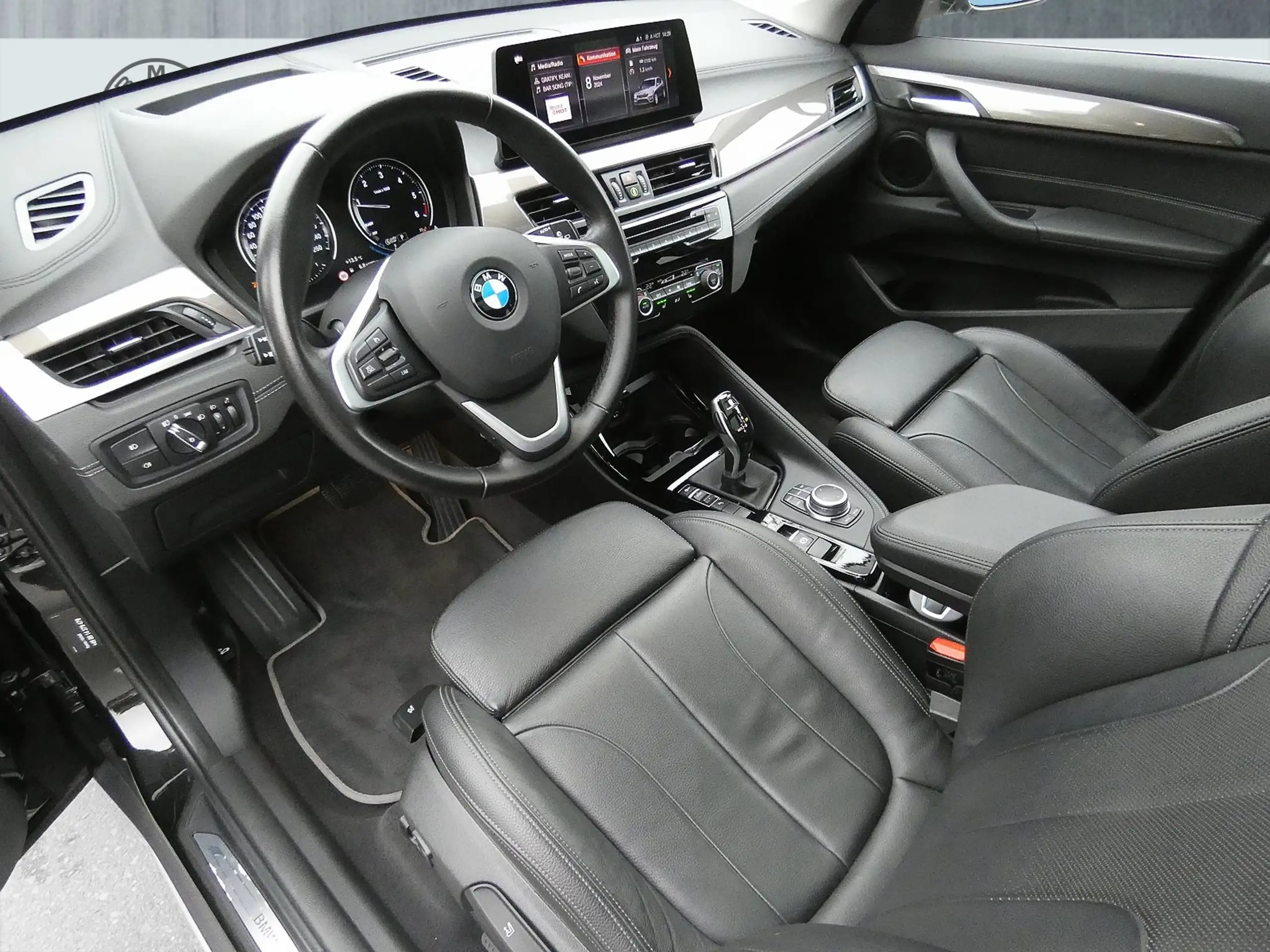 BMW - X1