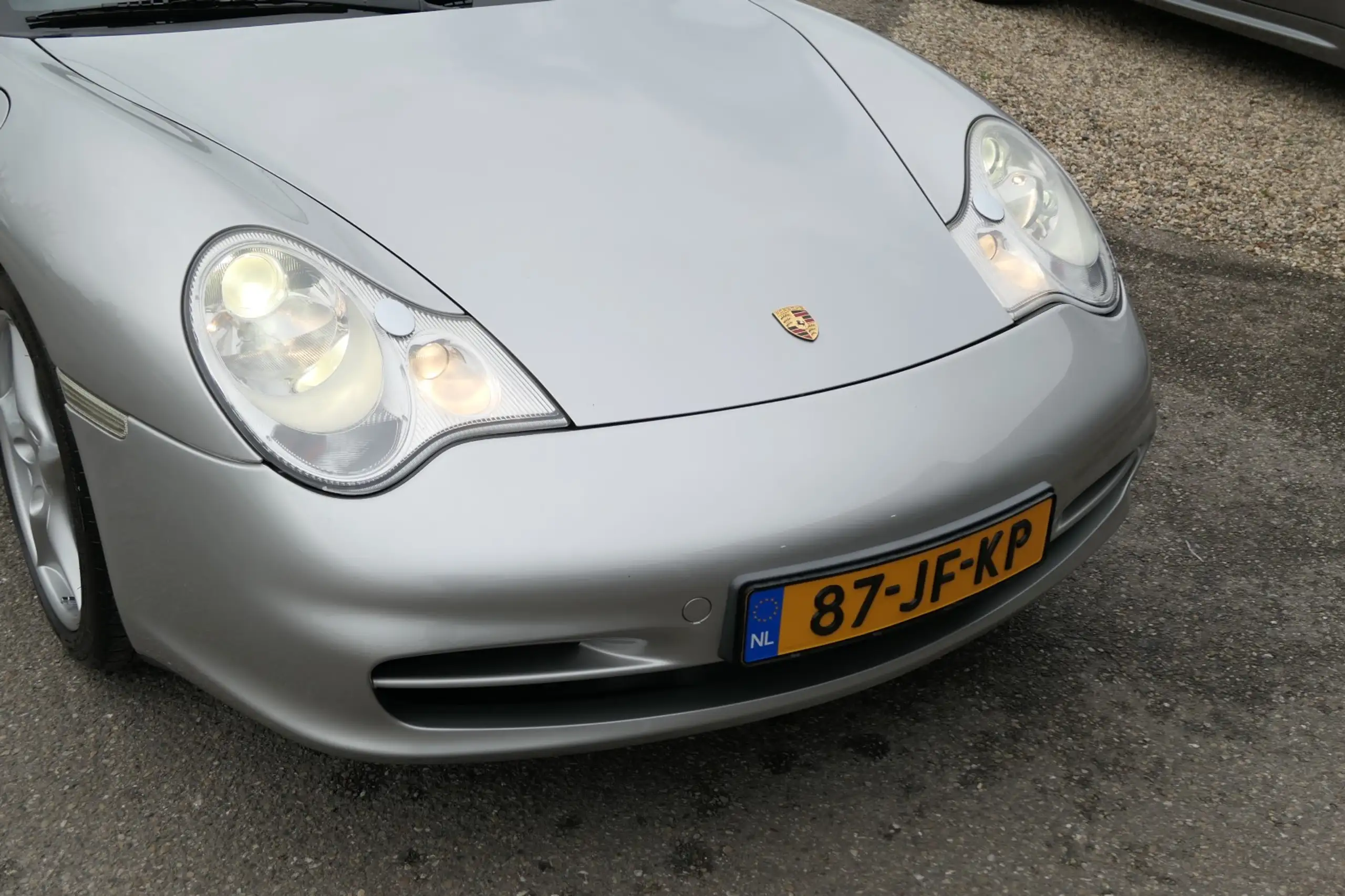 Porsche - 996