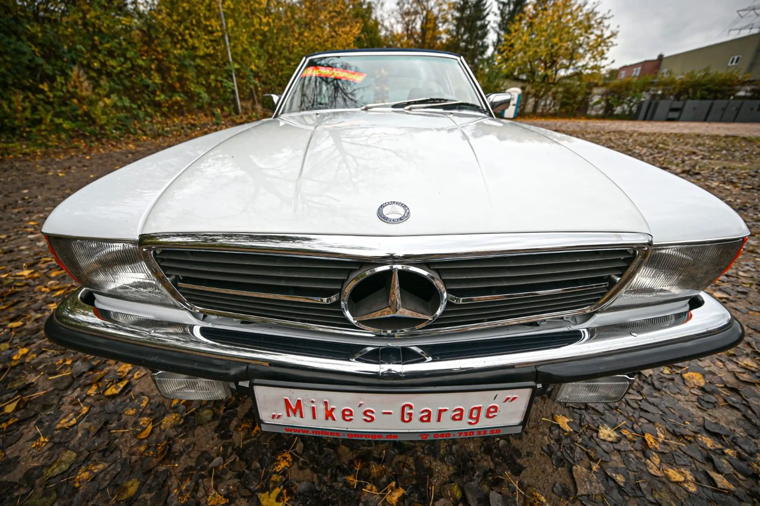 Mercedes-Benz - SL 300