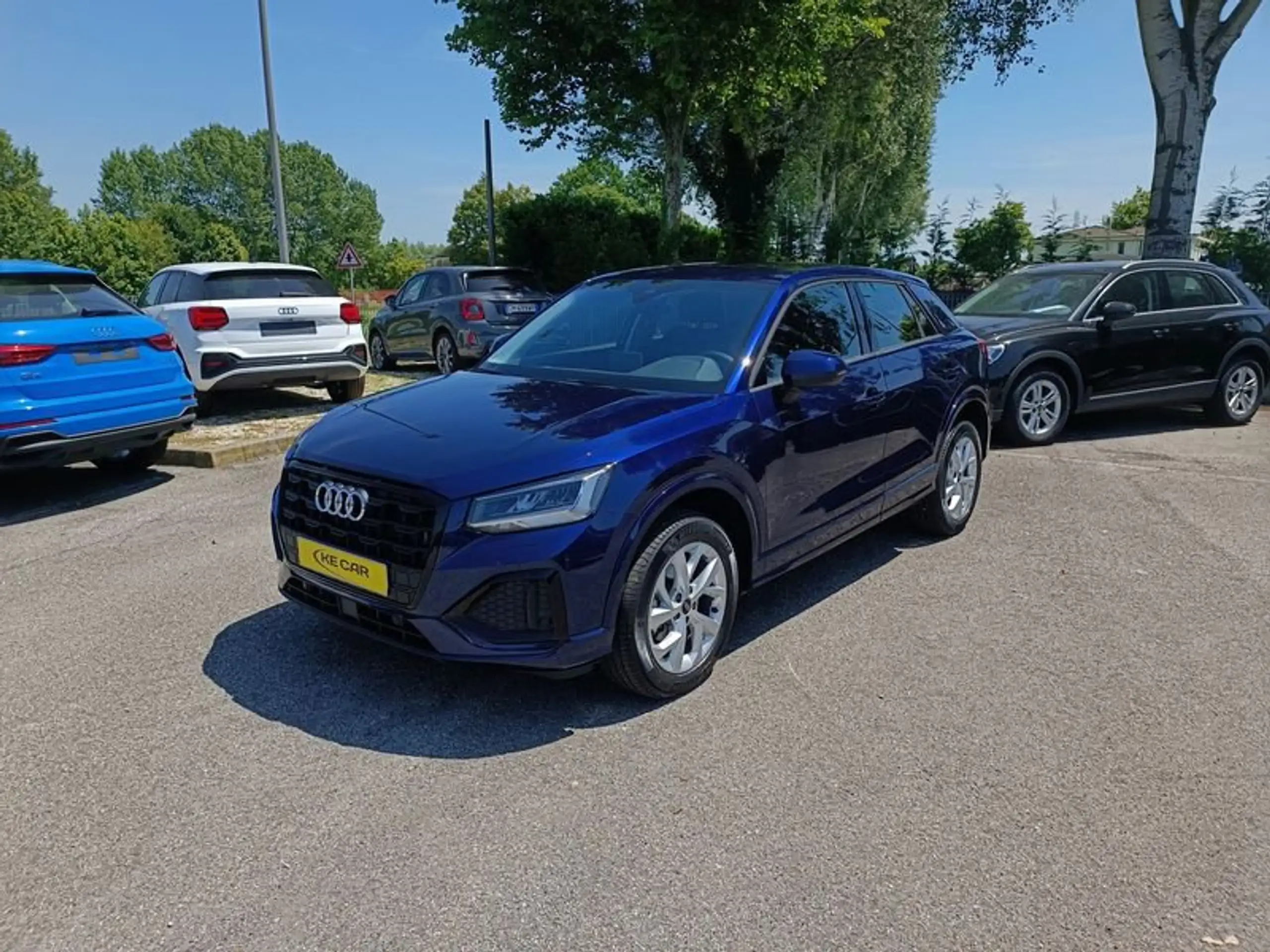 Audi - Q2