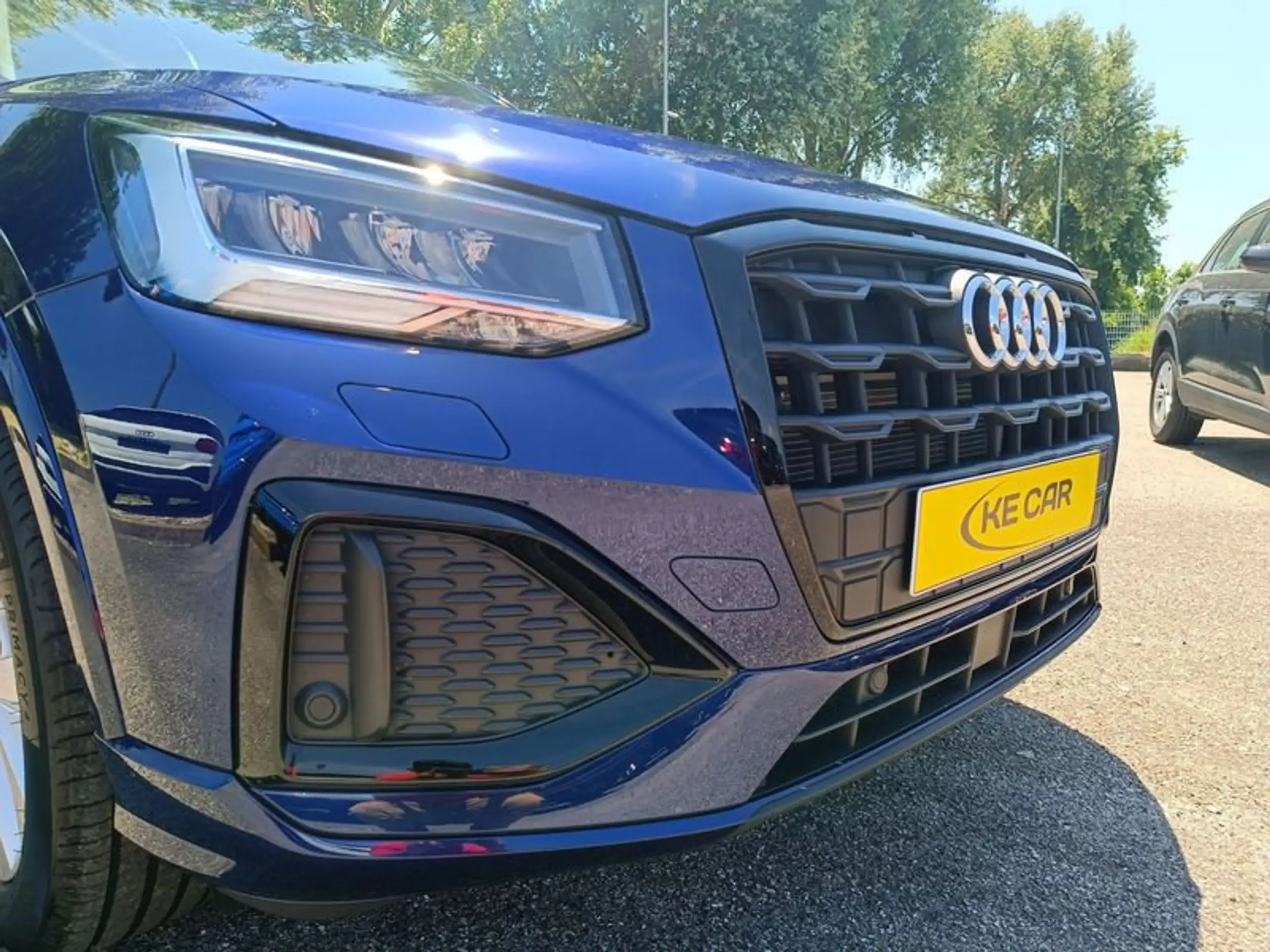 Audi - Q2