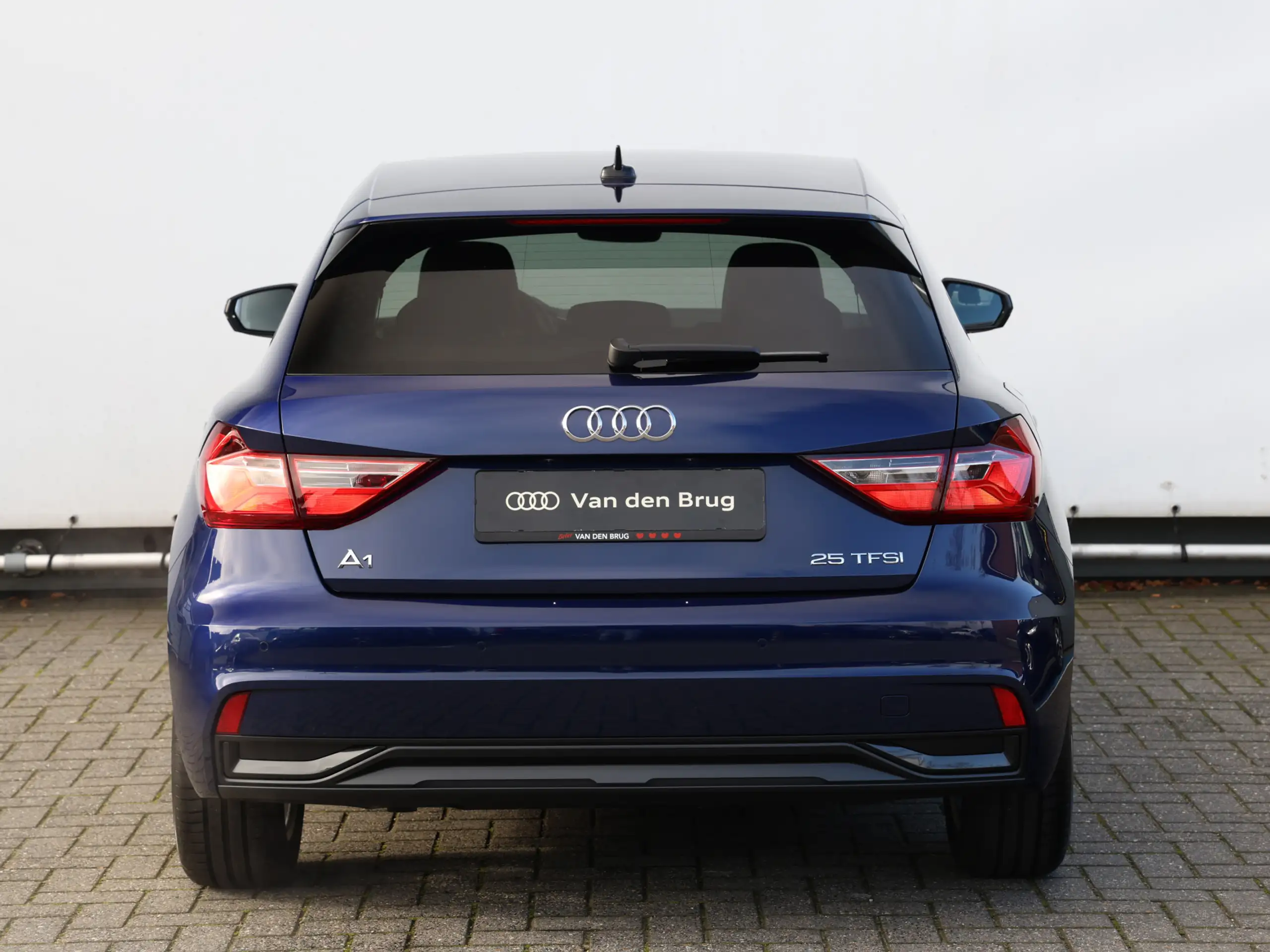 Audi - A1