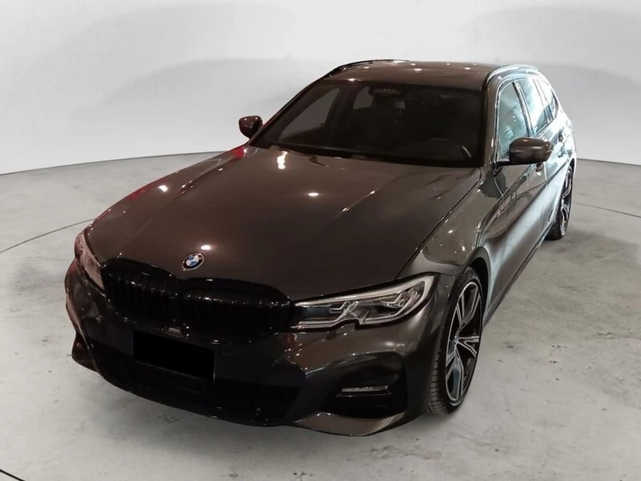 BMW 320 2019