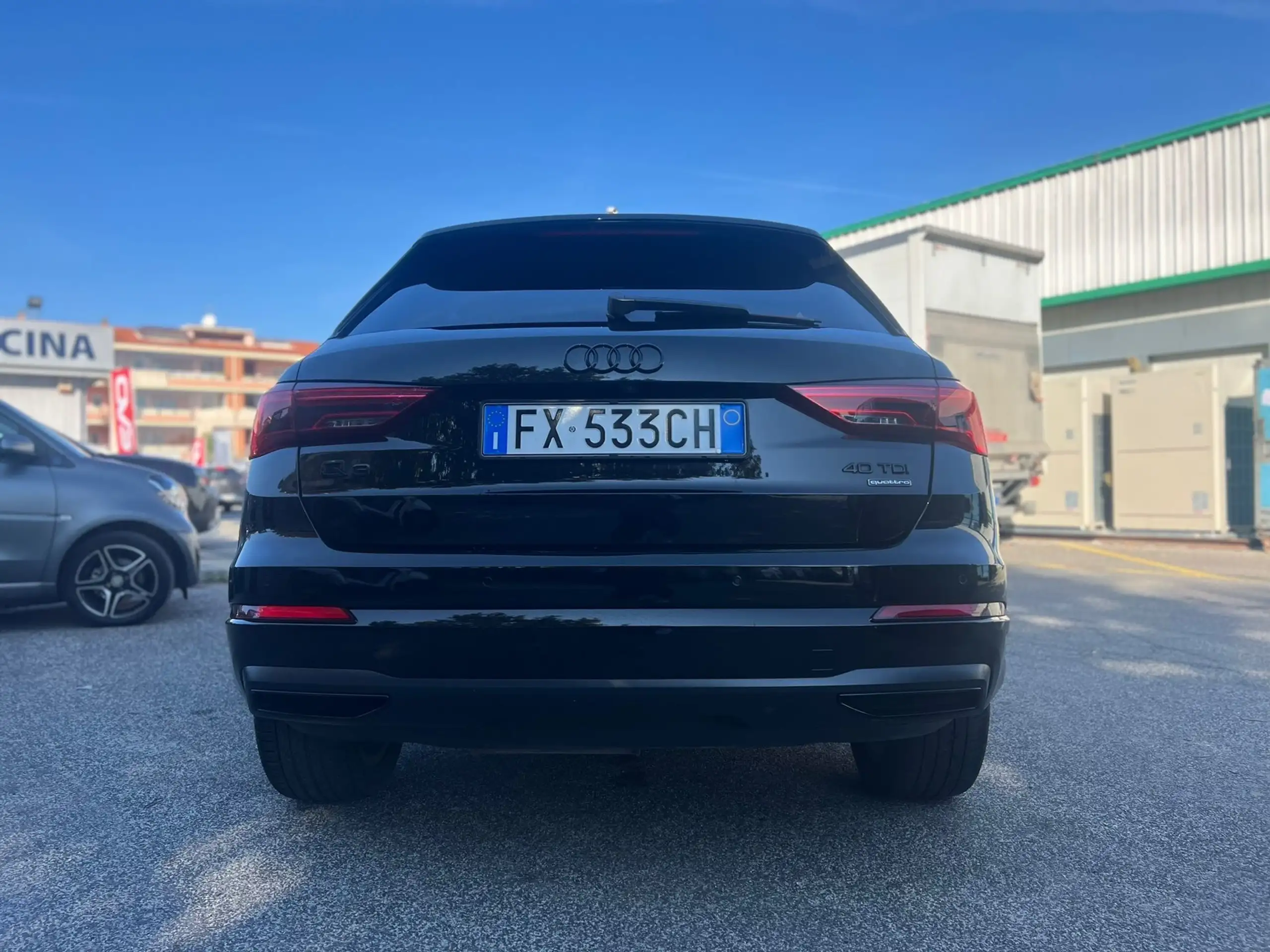 Audi - Q3