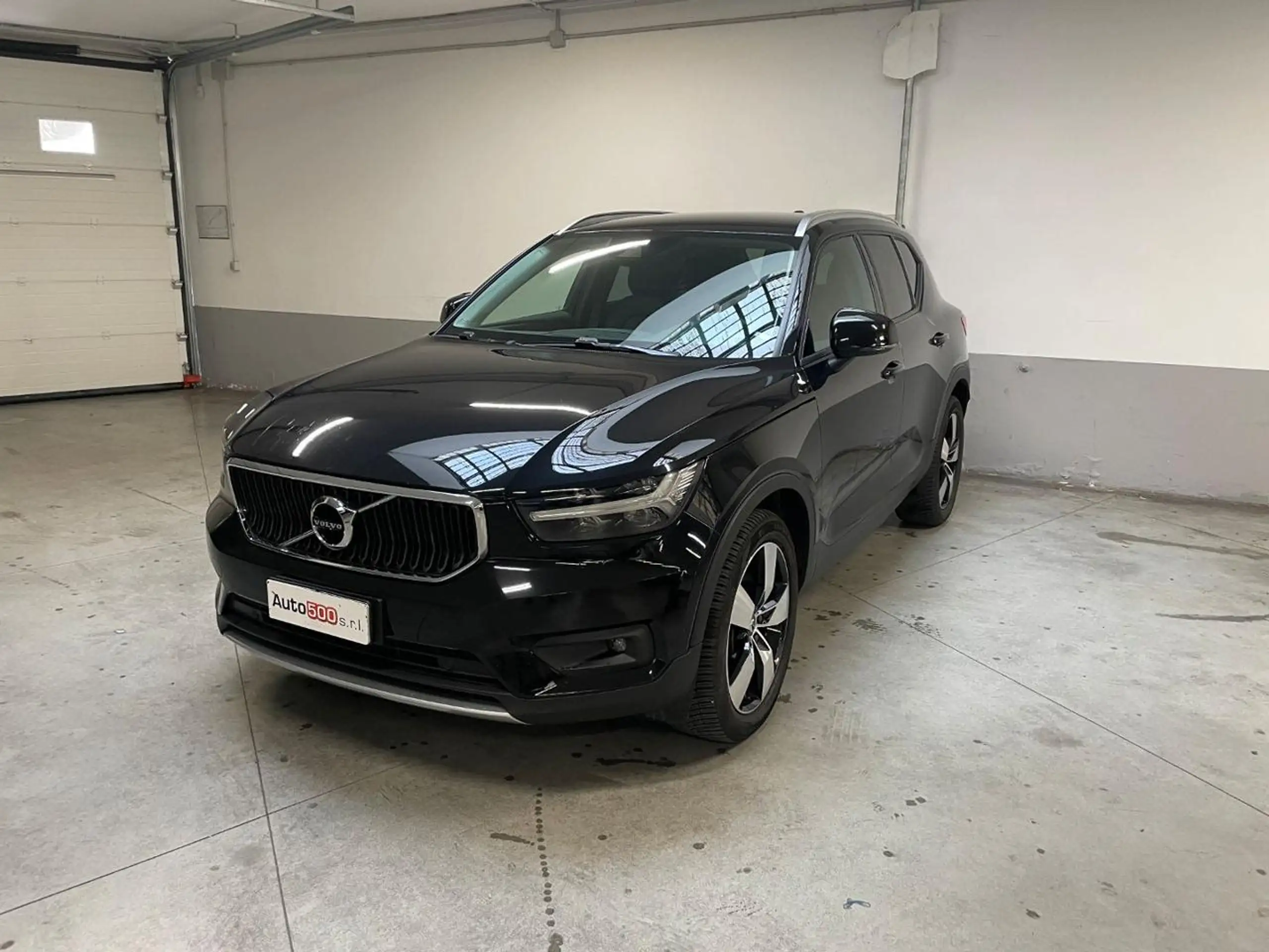 Volvo - XC40