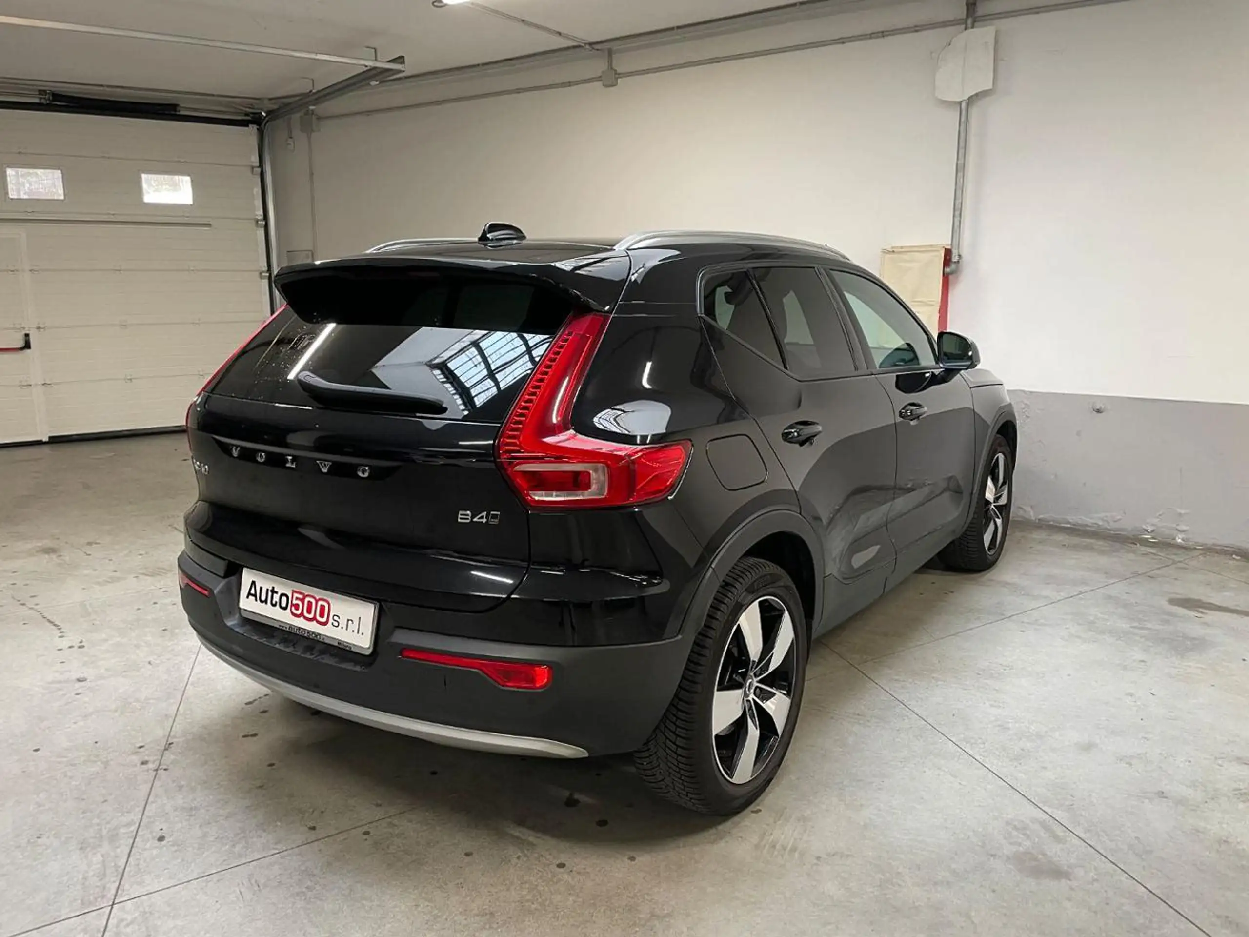 Volvo - XC40