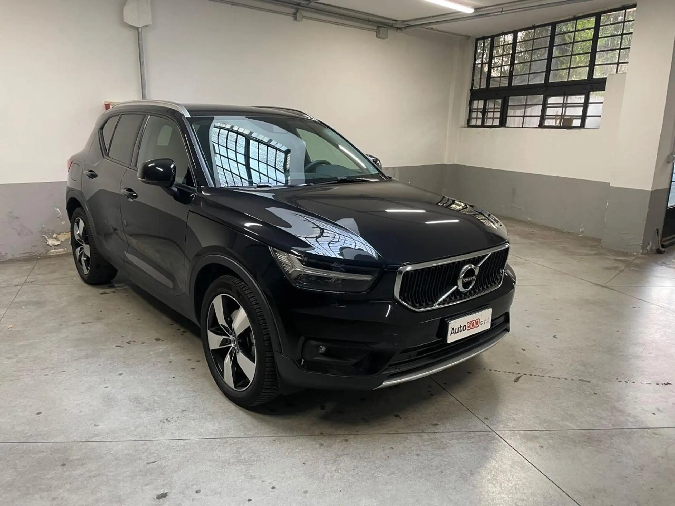 Volvo - XC40