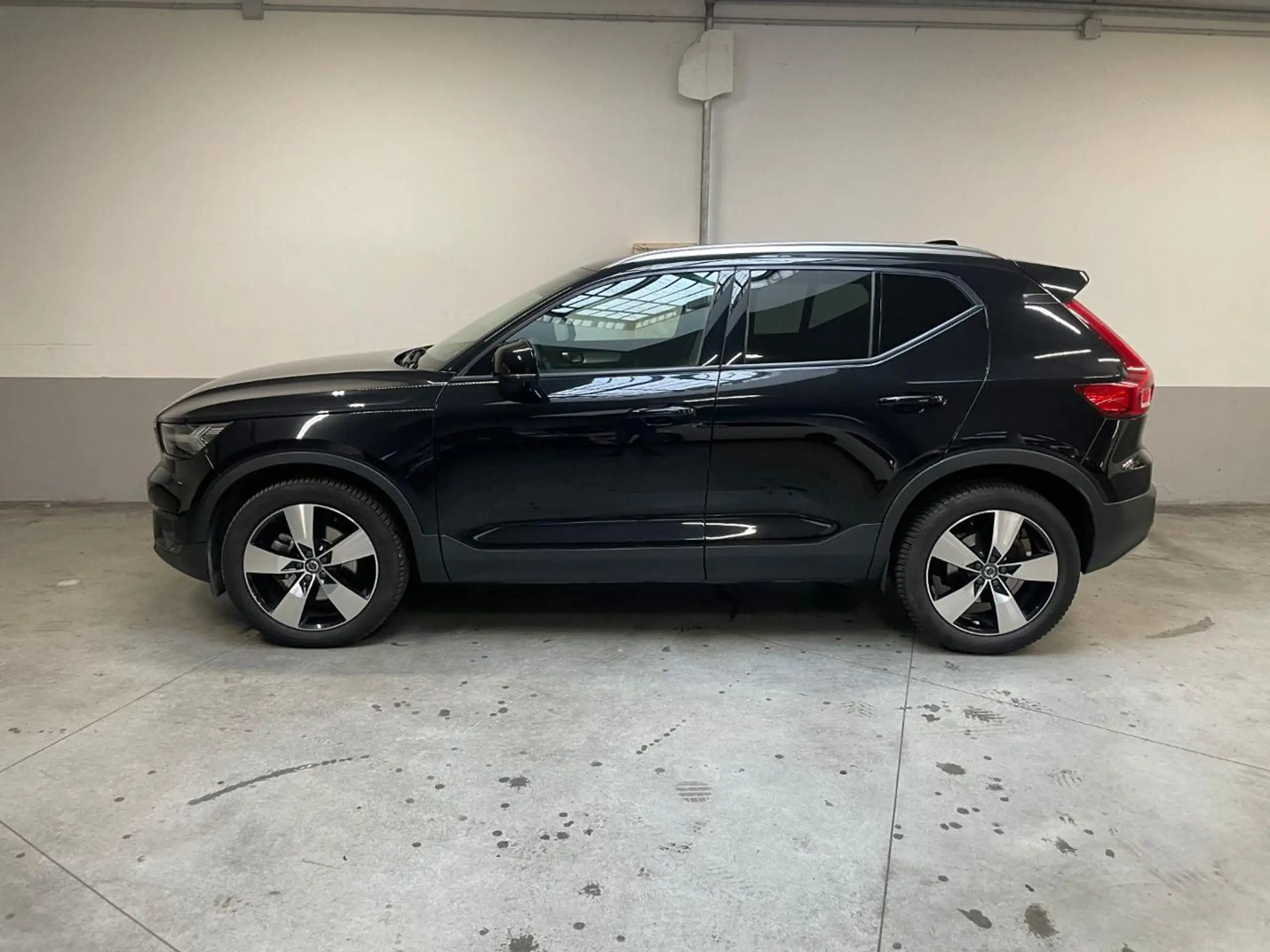 Volvo - XC40