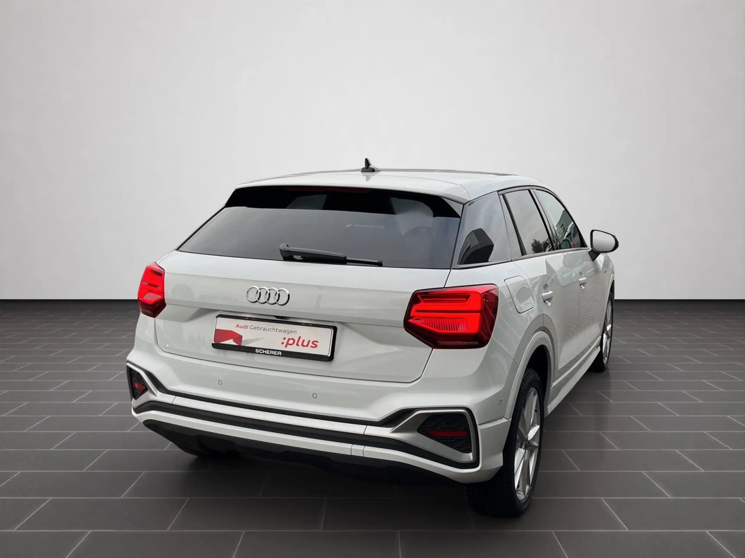 Audi - Q2