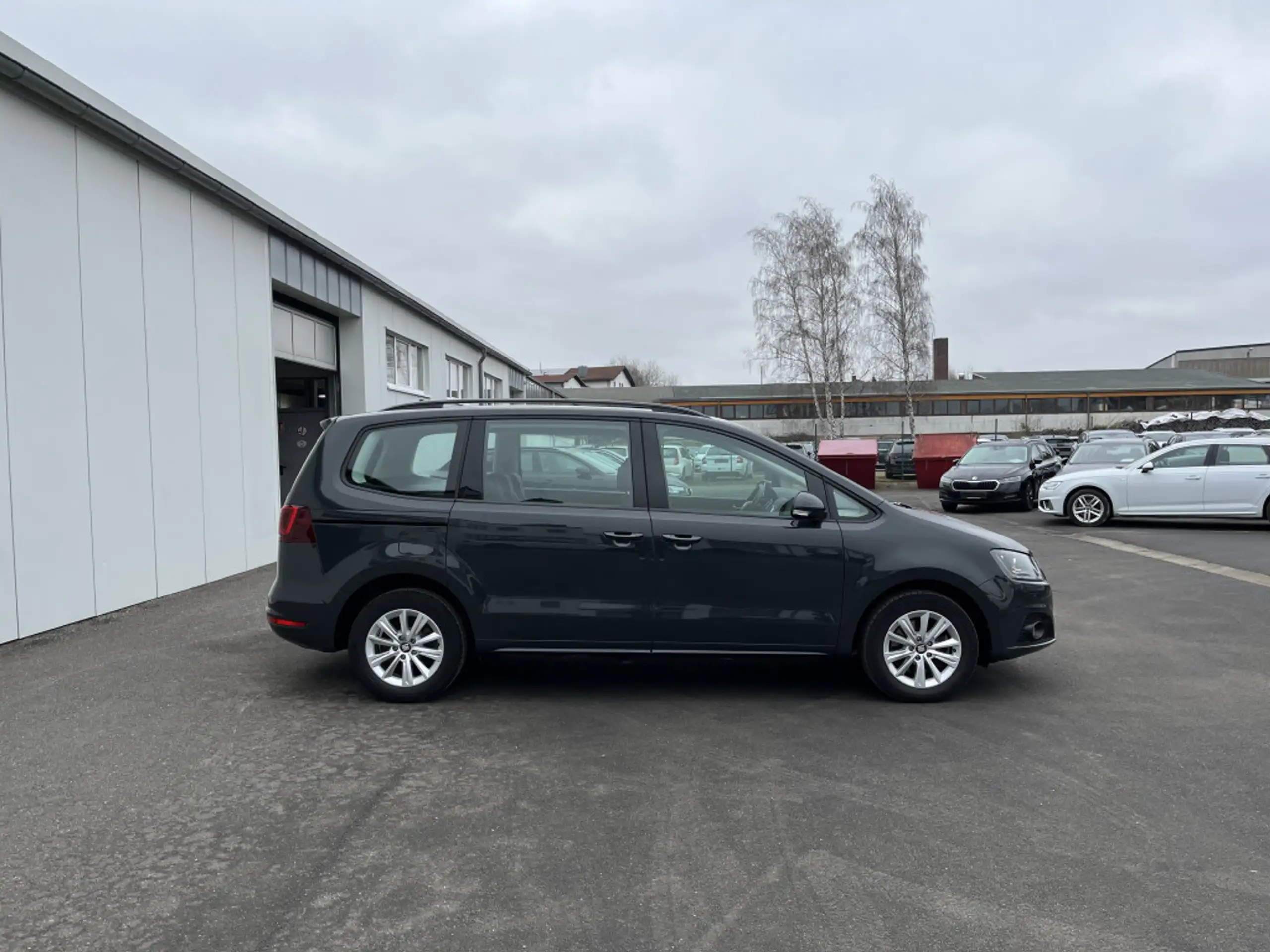 SEAT - Alhambra