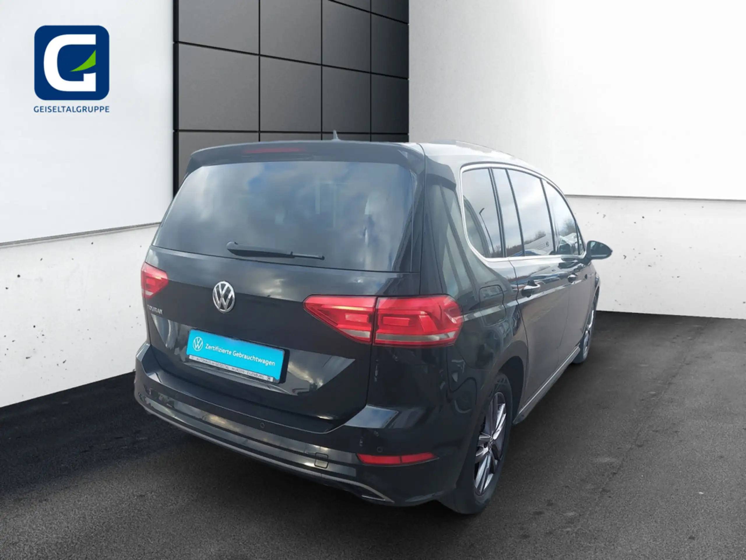 Volkswagen - Touran