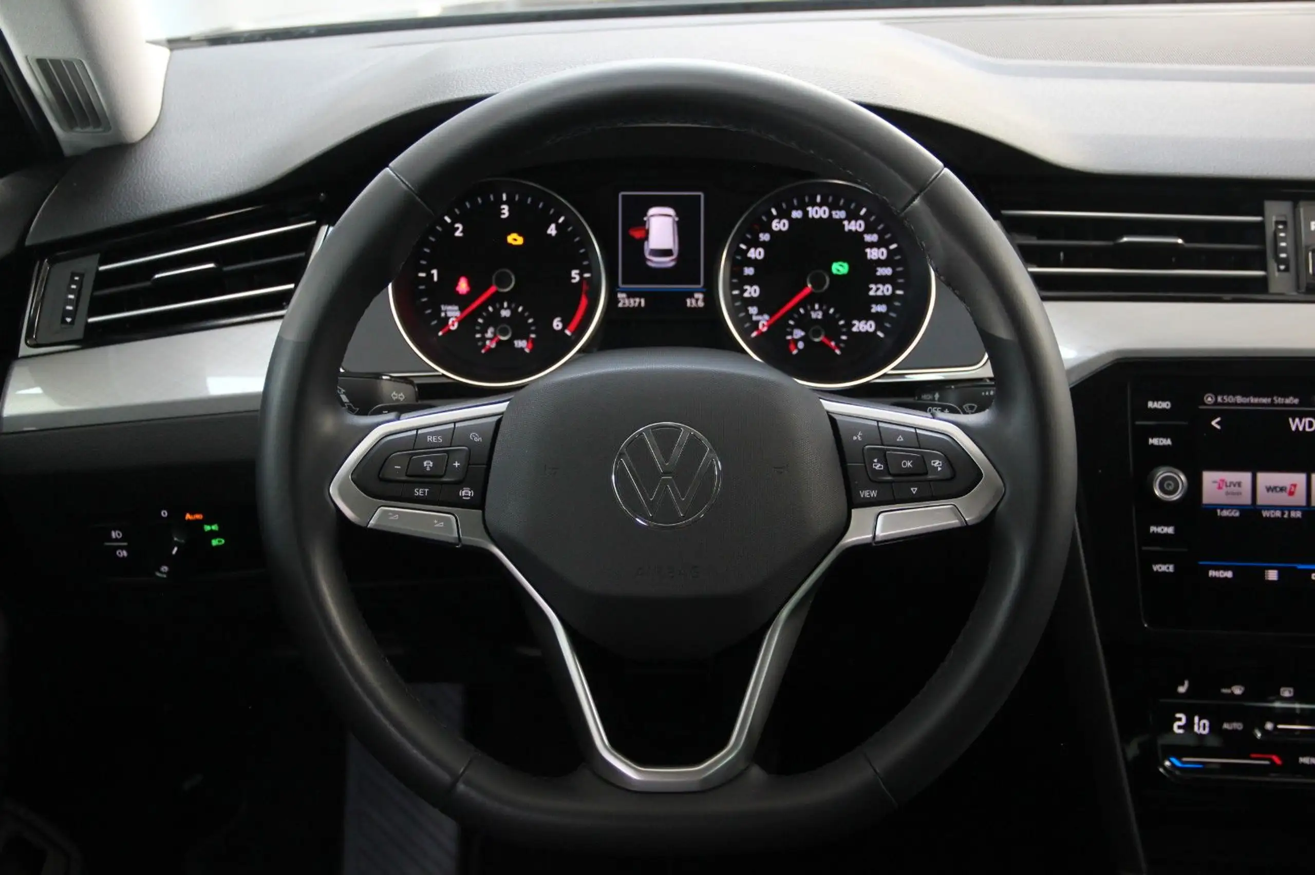 Volkswagen - Passat Variant