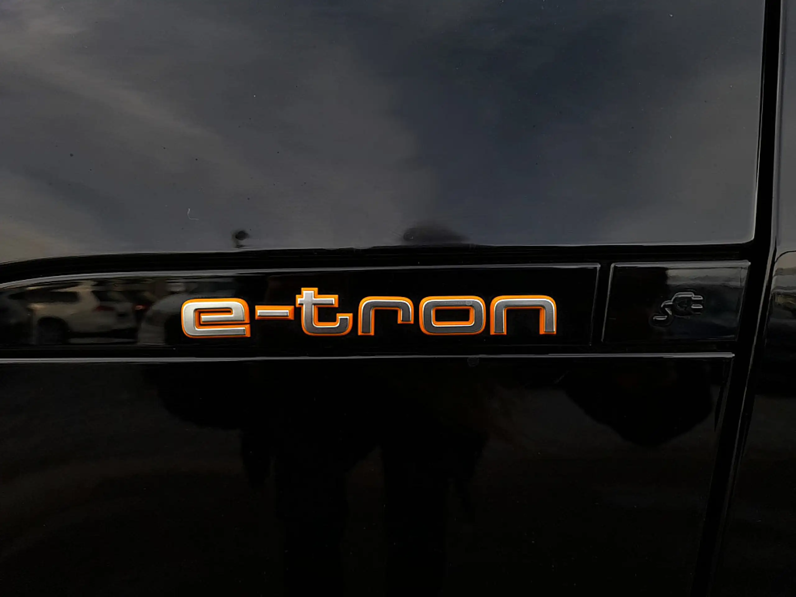 Audi - e-tron