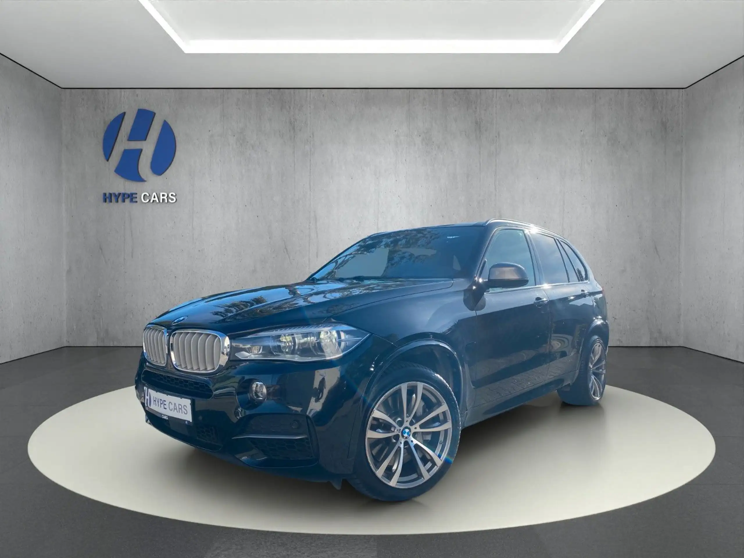 BMW - X5 M