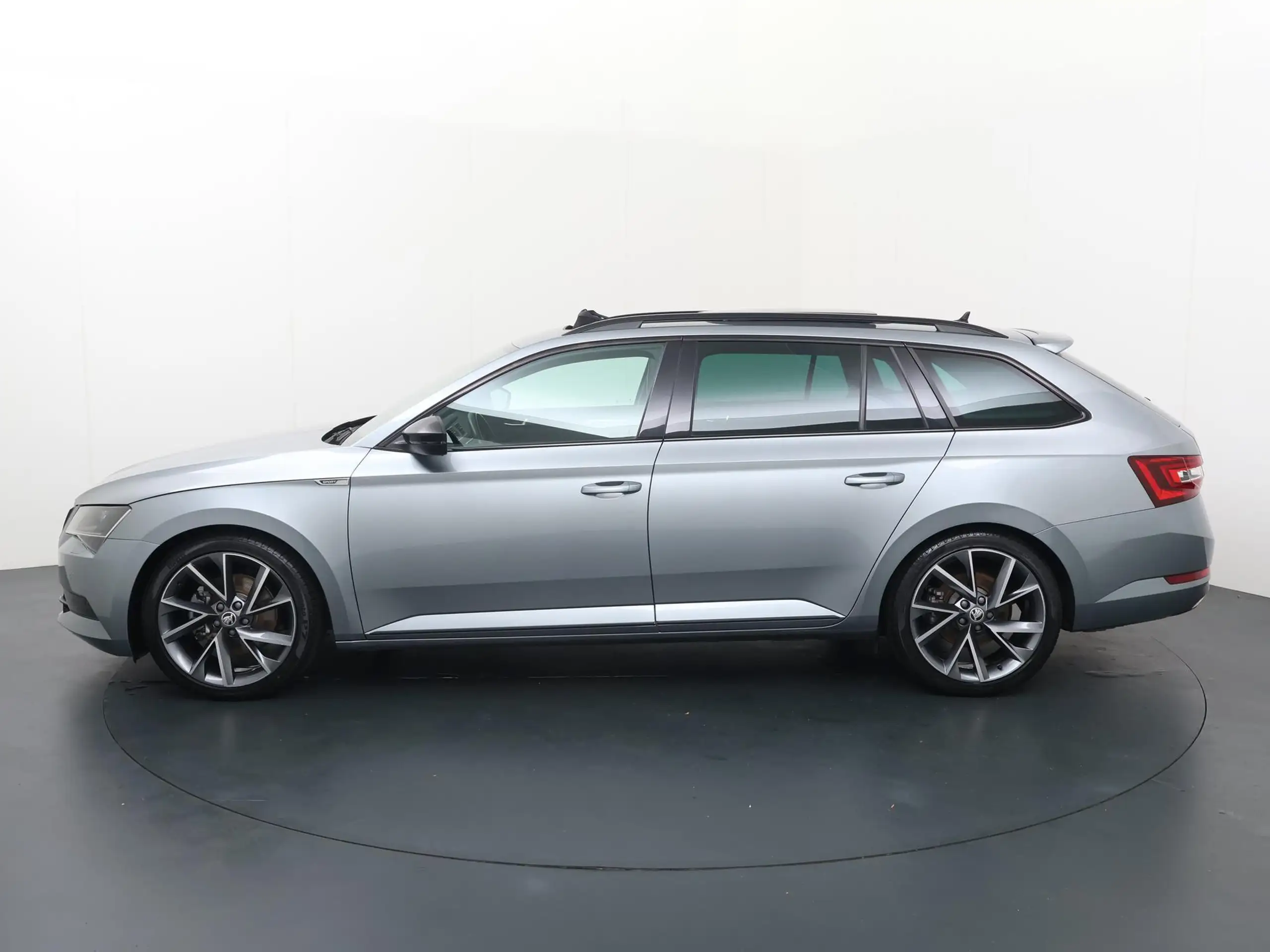 Skoda - Superb