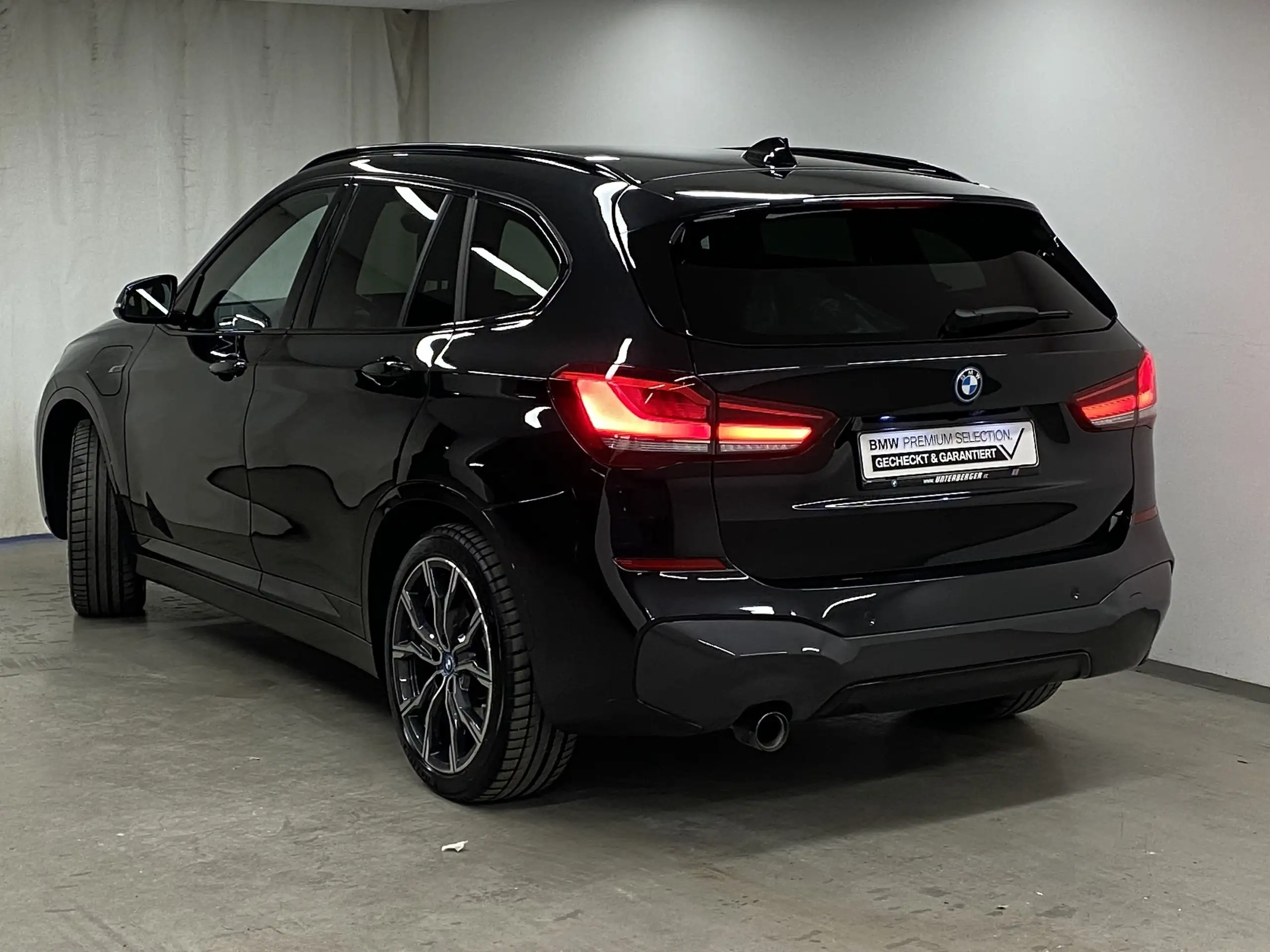 BMW - X1