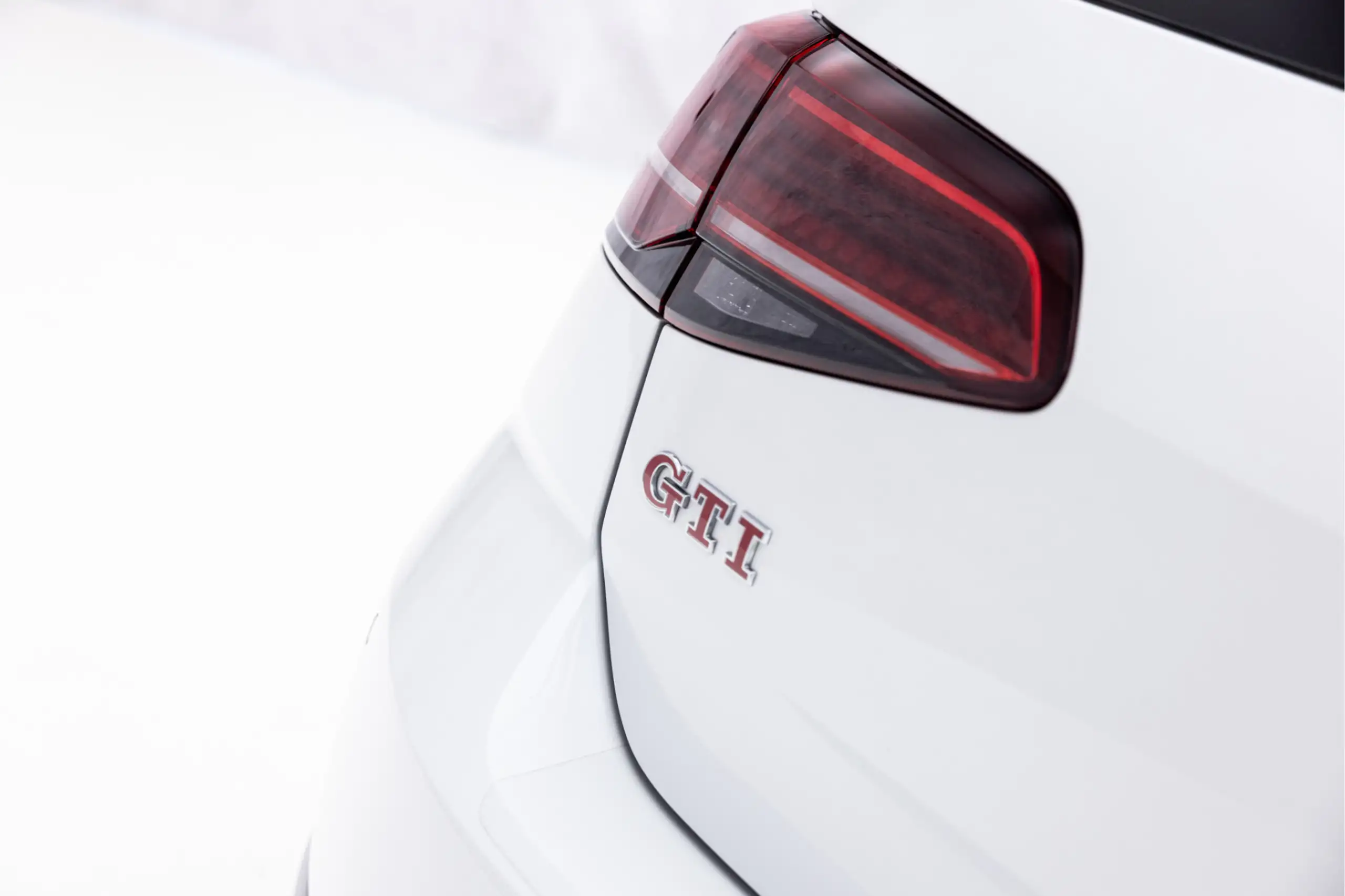 Volkswagen - Golf GTI