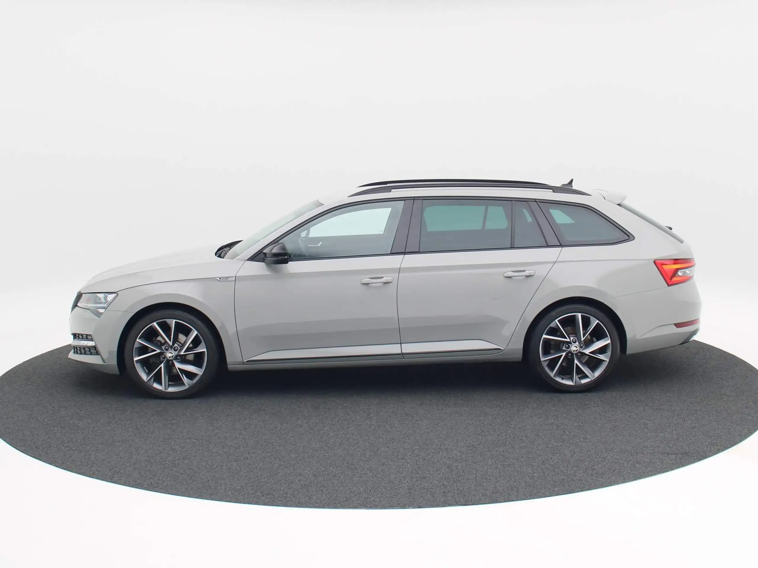 Skoda - Superb