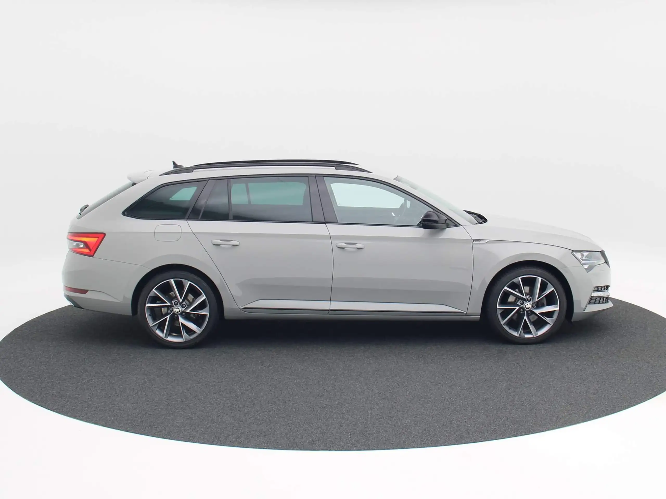 Skoda - Superb